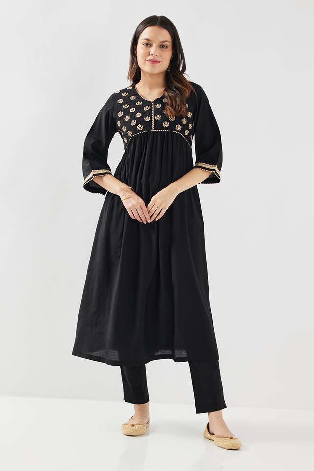 Embroidered-Chanderi-V-Neck-Women-s-Casual-Wear-Kurta