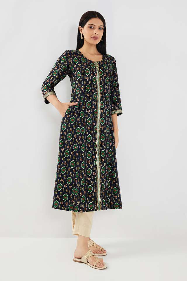 Embroidered-Muslin-Round-Neck-Women-s-Casual-Wear-Kurta