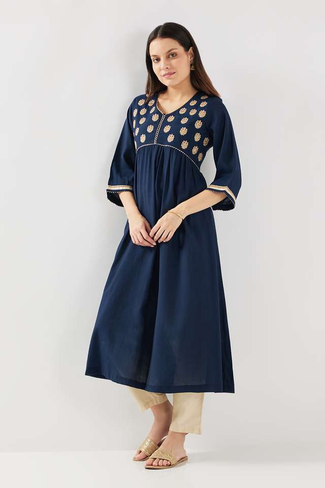 Embroidered-Chanderi-V-Neck-Women-s-Casual-Wear-Kurta