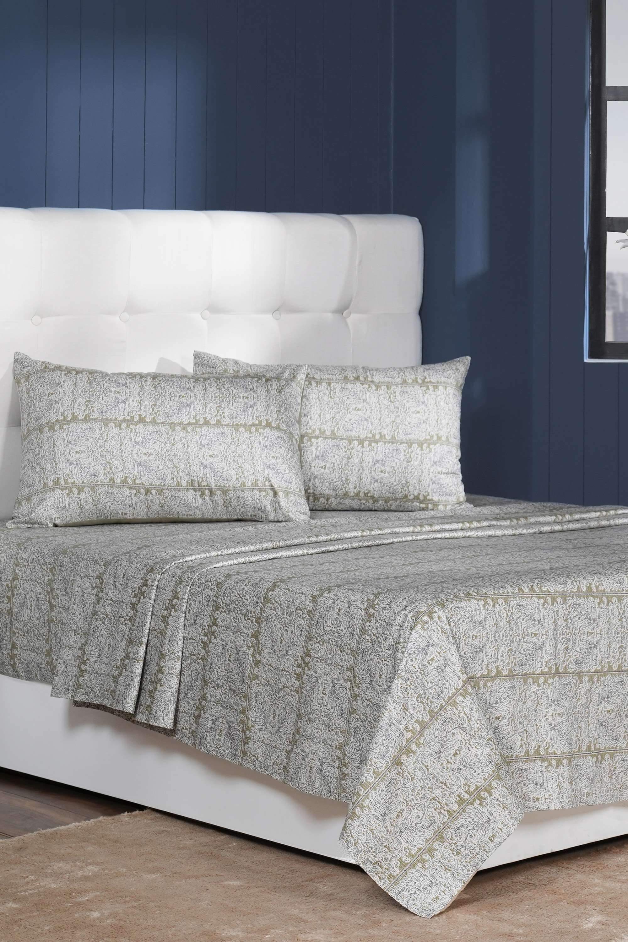 100--Cotton-Printed-King-Size-Bedsheet-with-2-Pillow-Case---400-TC