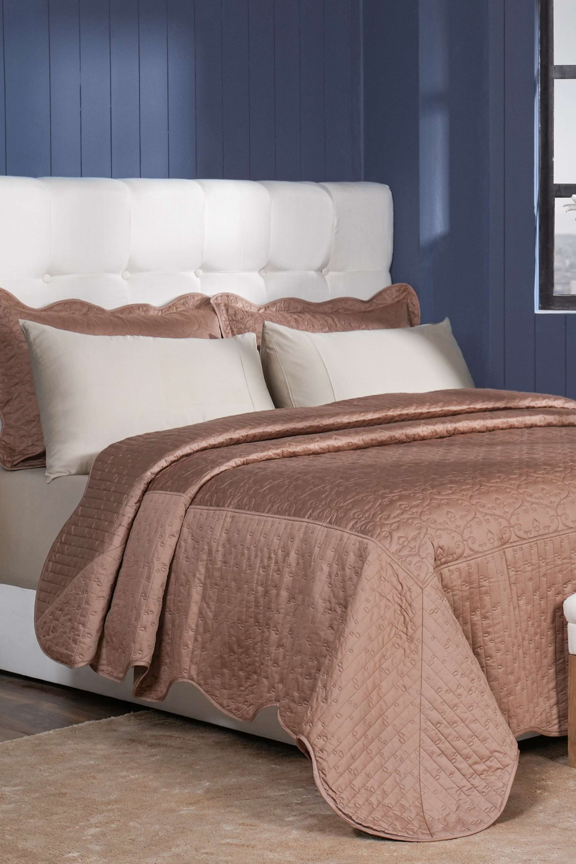 Summer-AC-Room-100-GSM-&-400-TC-Cotton-Double-Bed-Quilt--Quilted-Bed-Cover-(265X228-CM)