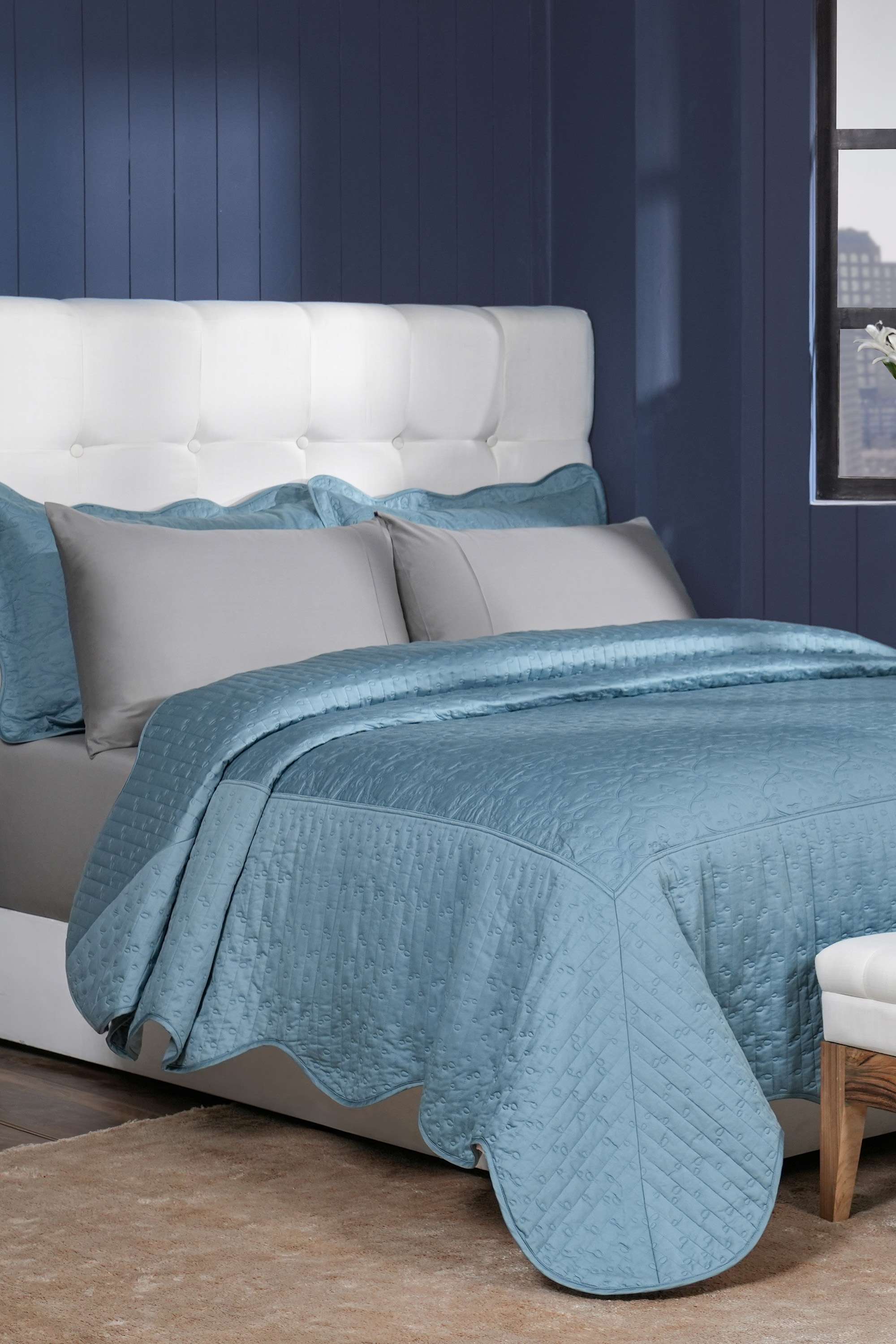 Summer-AC-Room-100-GSM-&-400-TC-Cotton-Double-Bed-Quilt--Quilted-Bed-Cover-(265X228-CM)