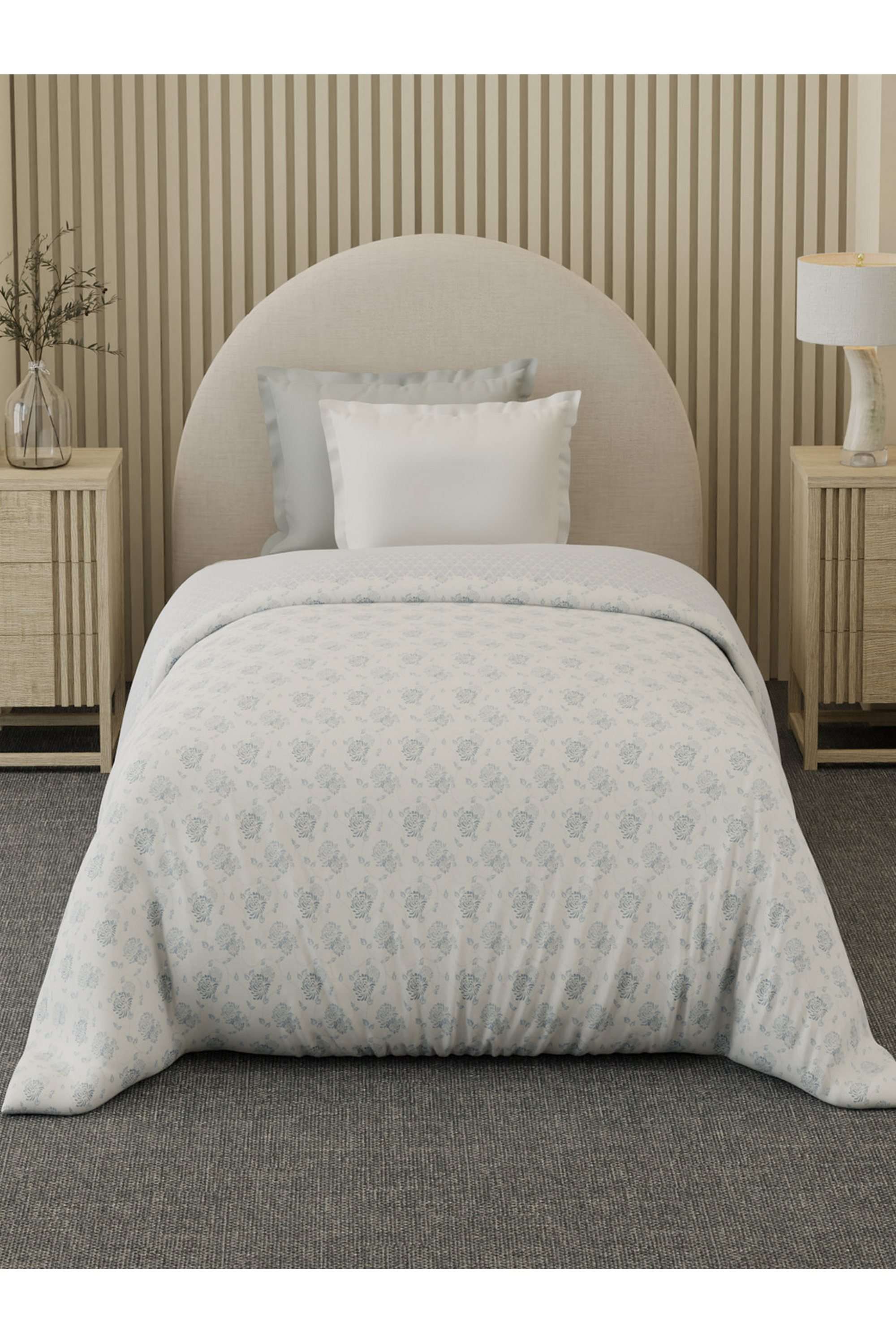 Cottage-Garden-100--Cotton-300-TC-Blue-Floral-Single-Size-Reversible-Comforter---Pack-of-1