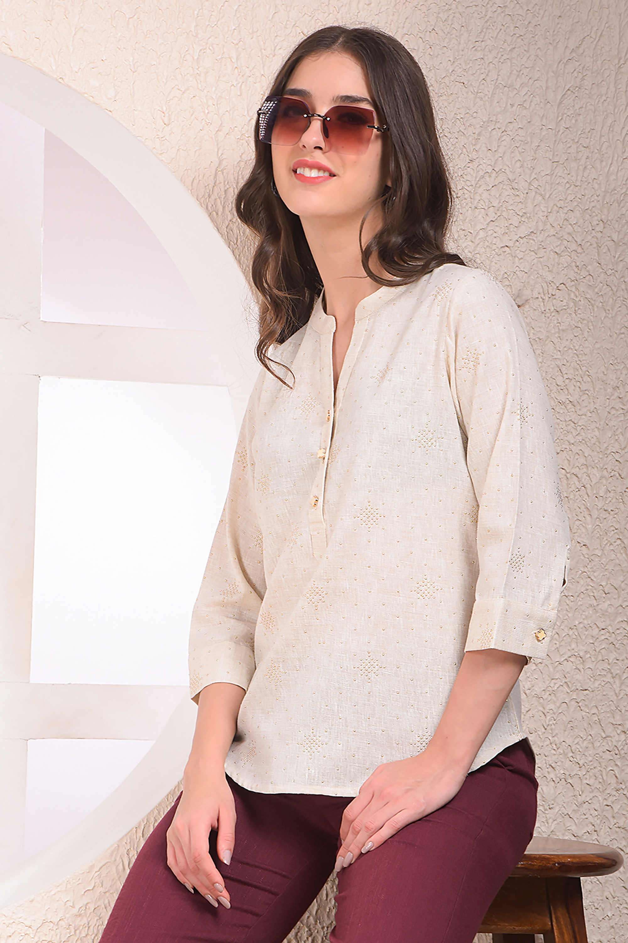 crimsoune club Embellished Blended Fabric V-Neck Women Top-picture-20