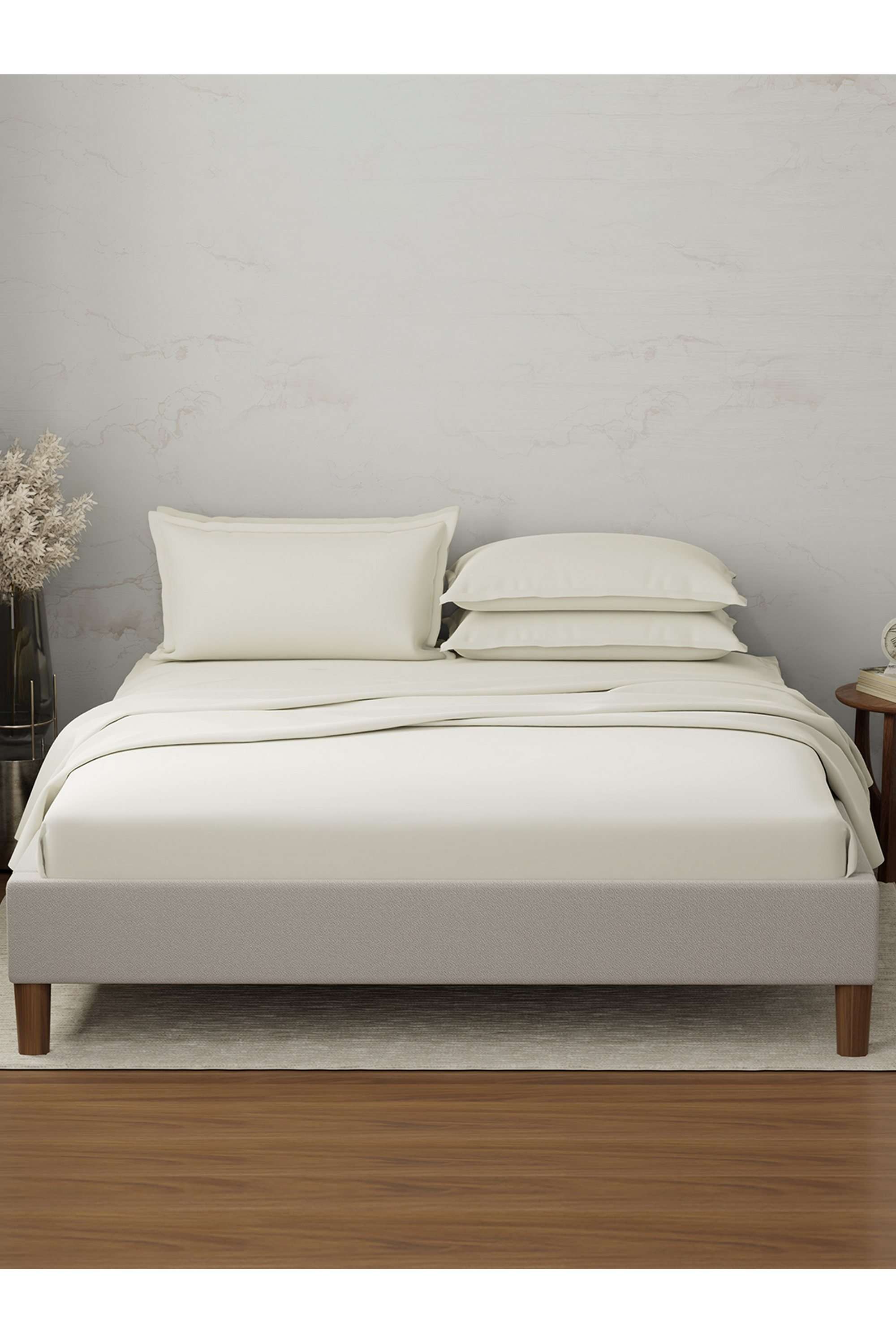 Emblem-100--Cotton-300-TC-White-Solid-King-Dyed-Bedsheet-with-4-Pillow-Covers