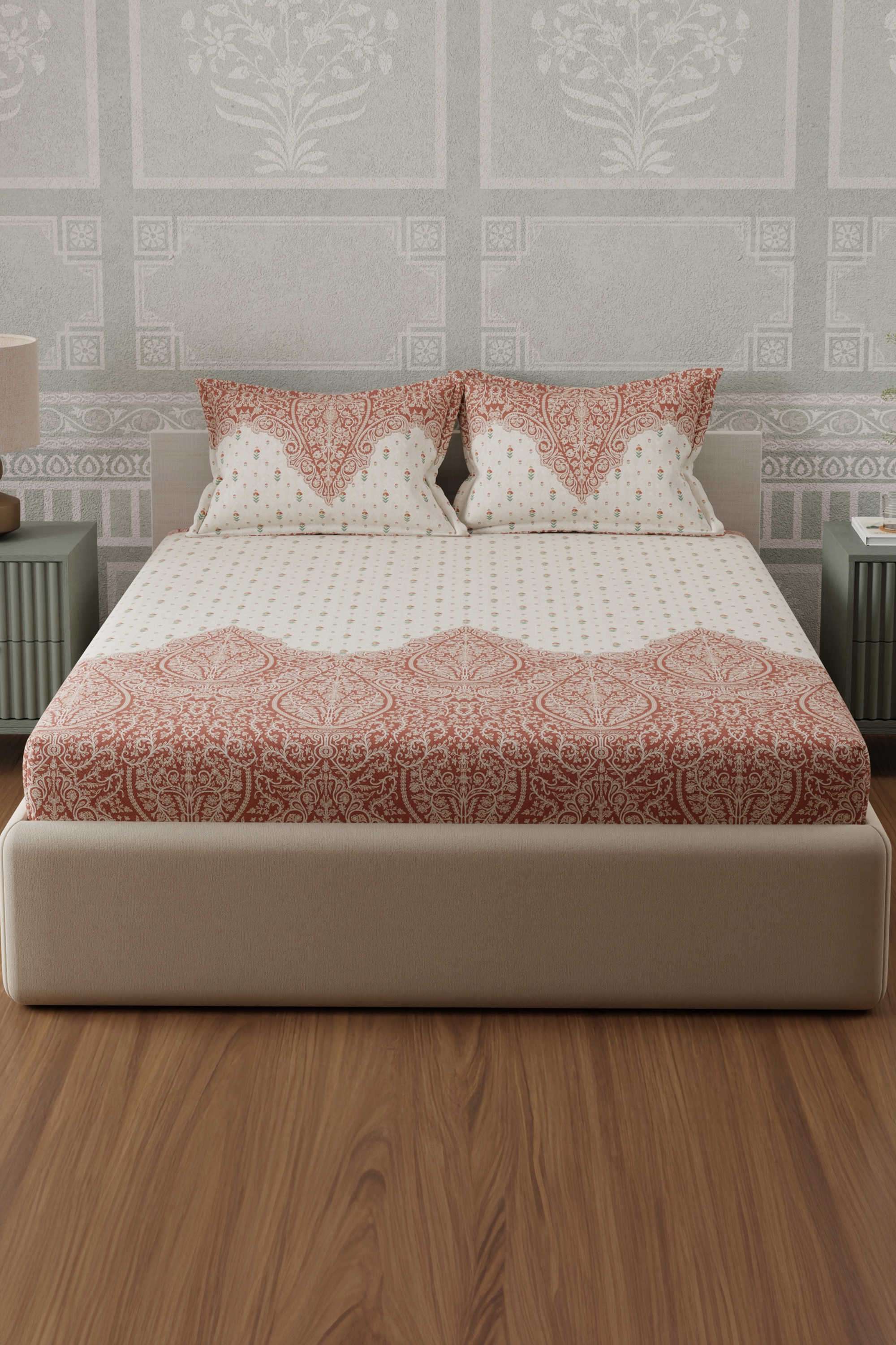 Gardenia-Augusta-Vintage-100--Cotton-300-TC-White-&-Brown-Digitally-Printed-King-Bedsheet-with-2-Pillow-Covers