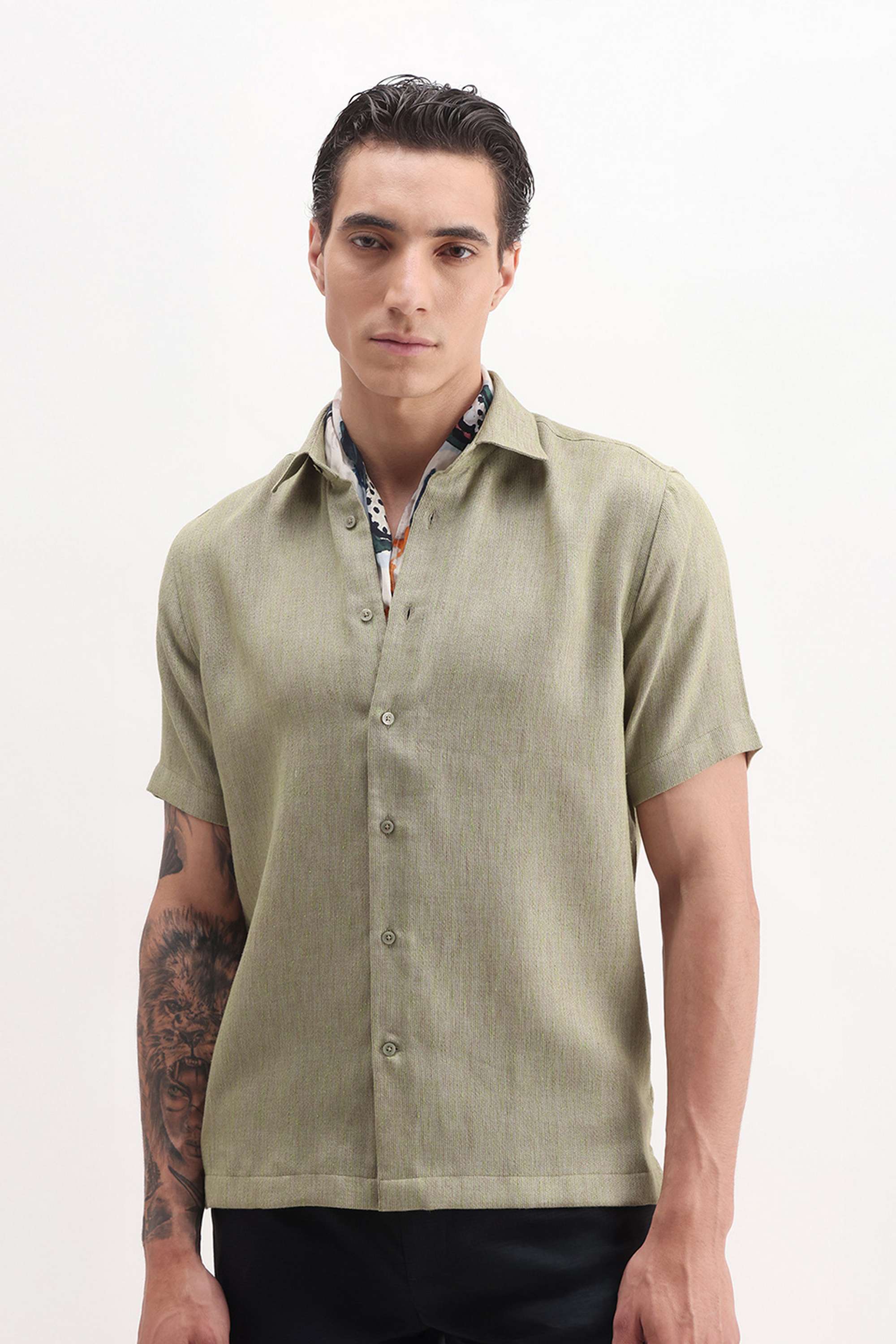 Solid-Cotton-Regular-Fit-Men-s-Casual-Shirt