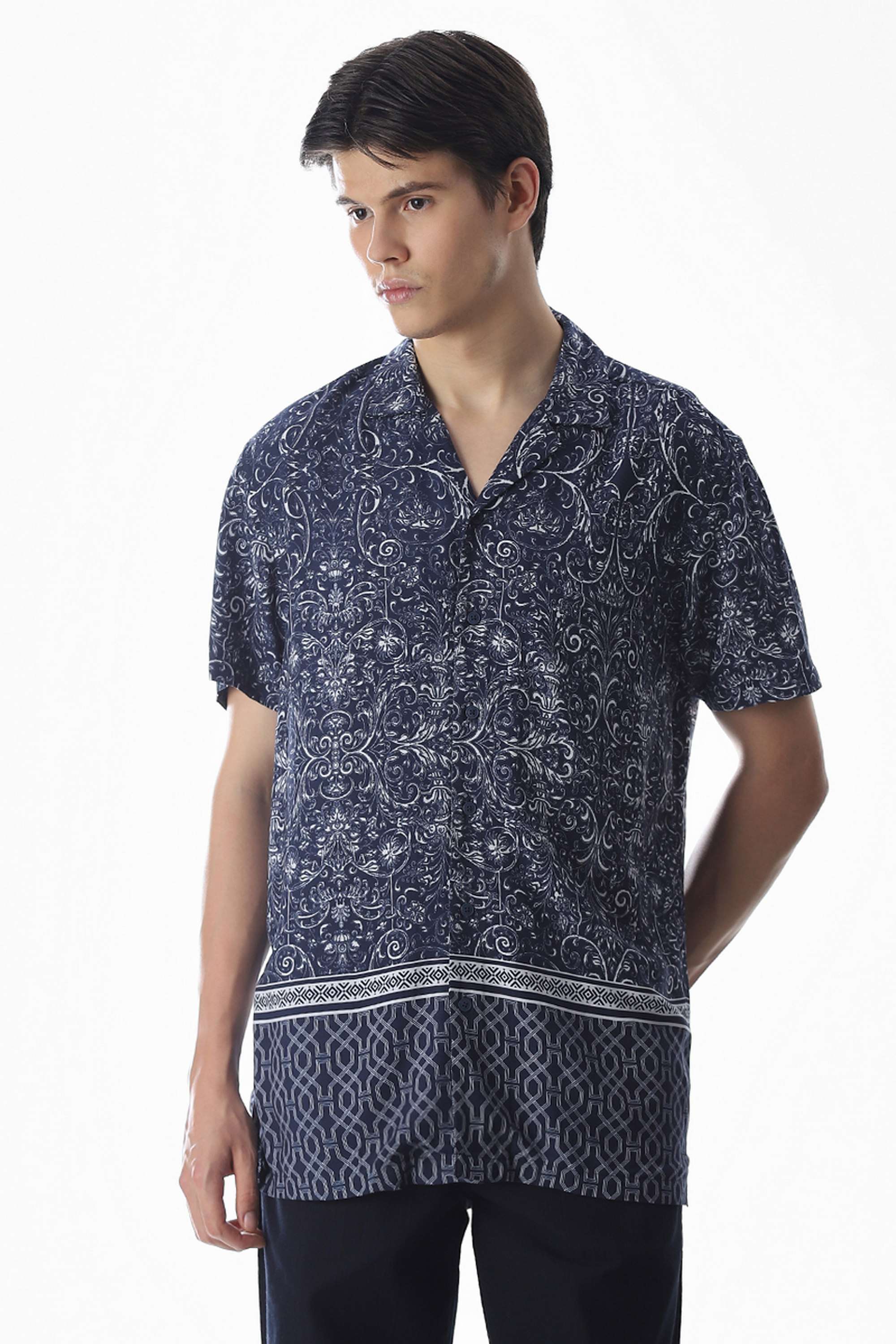 Printed-Viscose-Relaxed-Fit-Men-Casual-Wear-Shirt