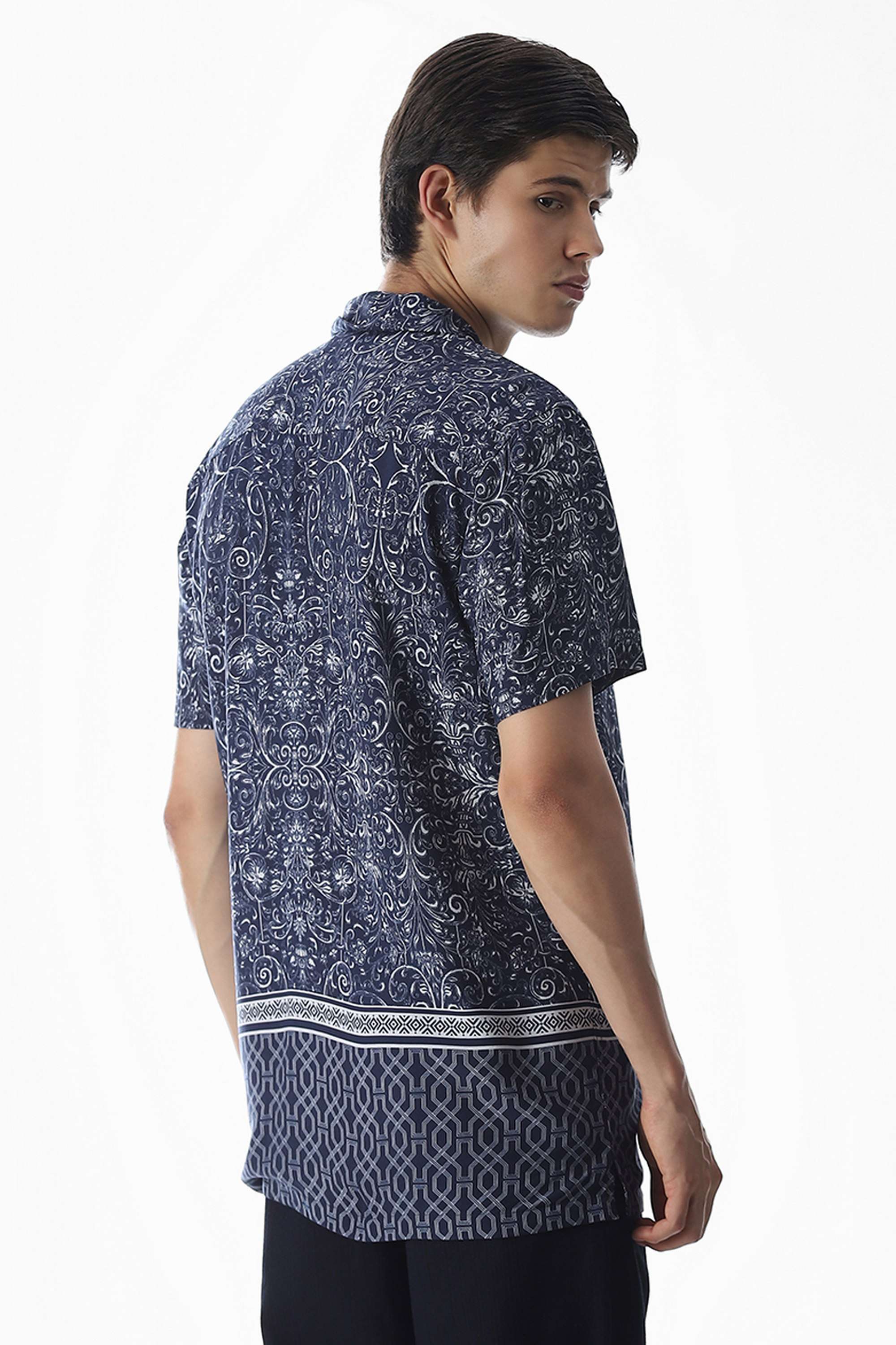 Printed-Viscose-Relaxed-Fit-Men-Casual-Wear-Shirt