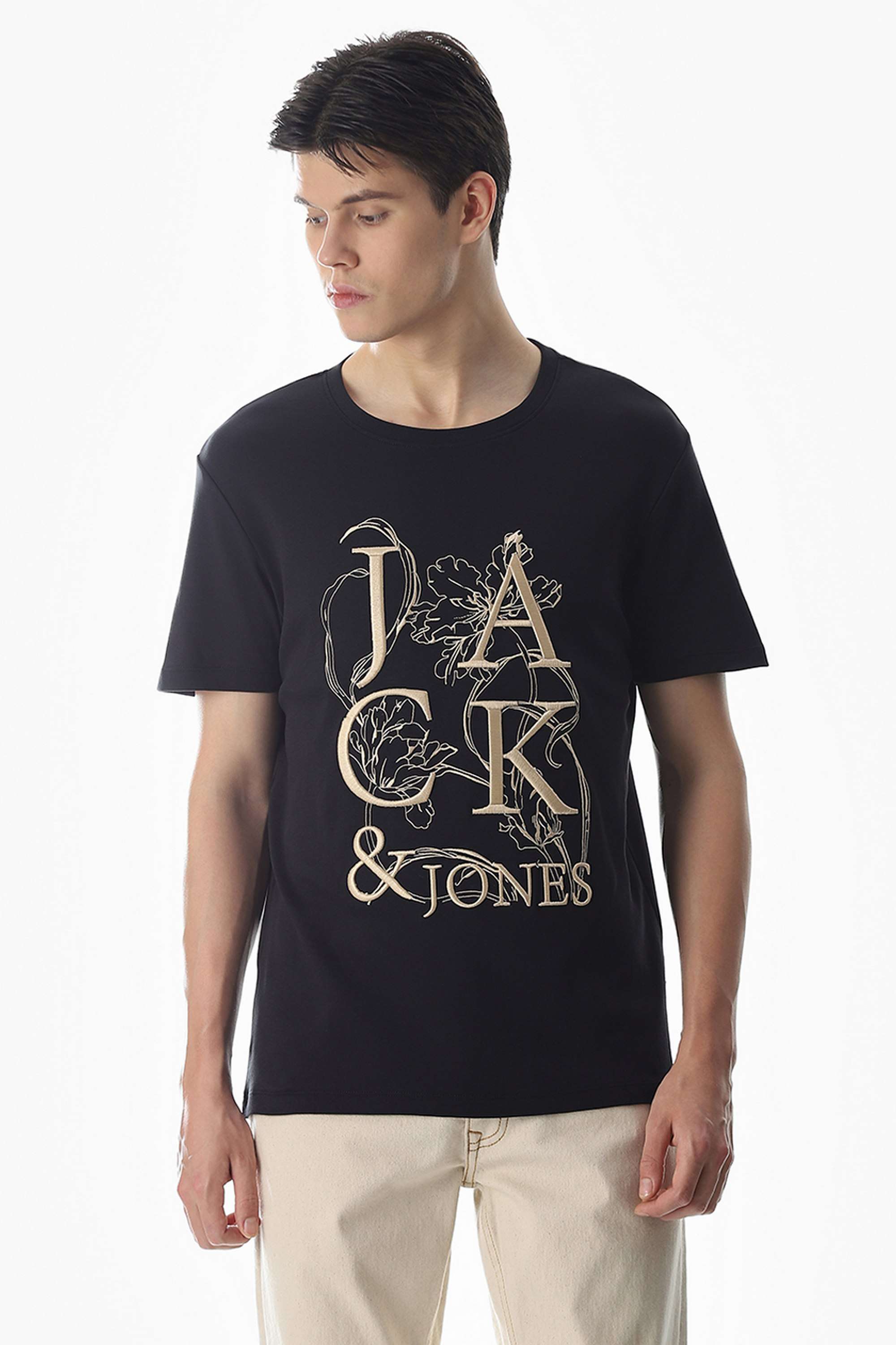 Embroidered-Cotton-Regular-Fit-Men-s-T-Shirt