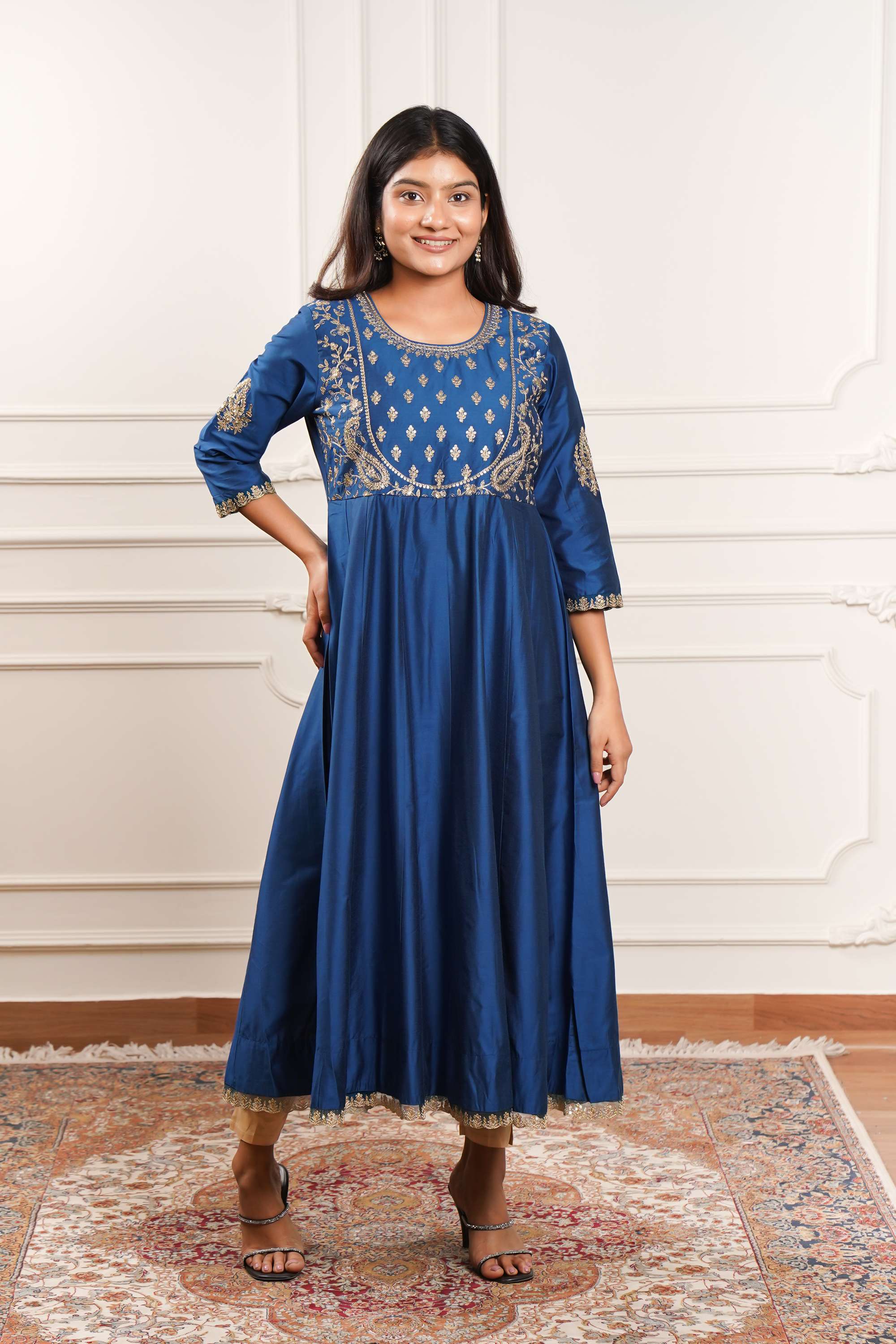 Embroidered-Polyester-Round-Neck-Women-Fusion-Wear-Kurta