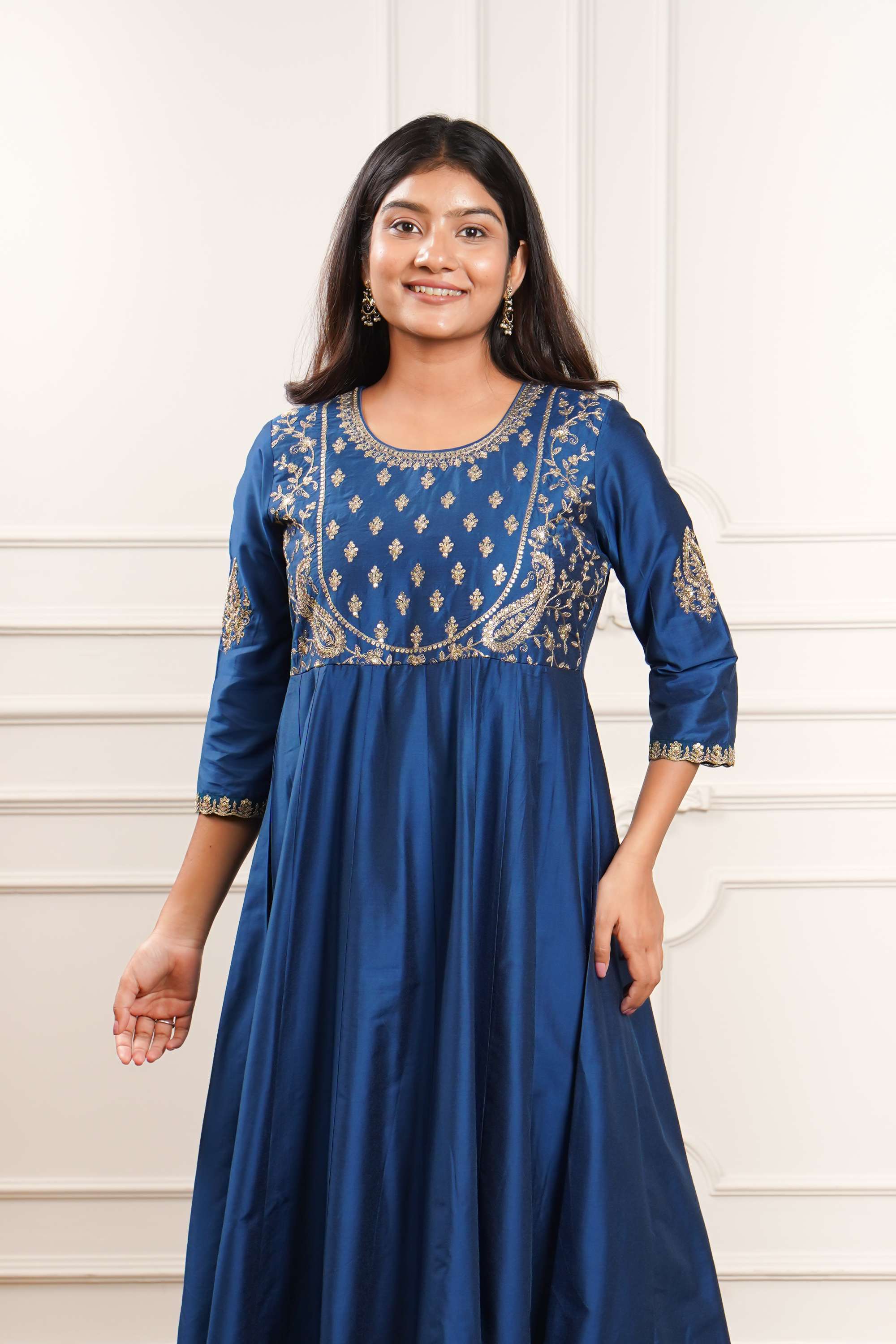 Embroidered-Polyester-Round-Neck-Women-Fusion-Wear-Kurta