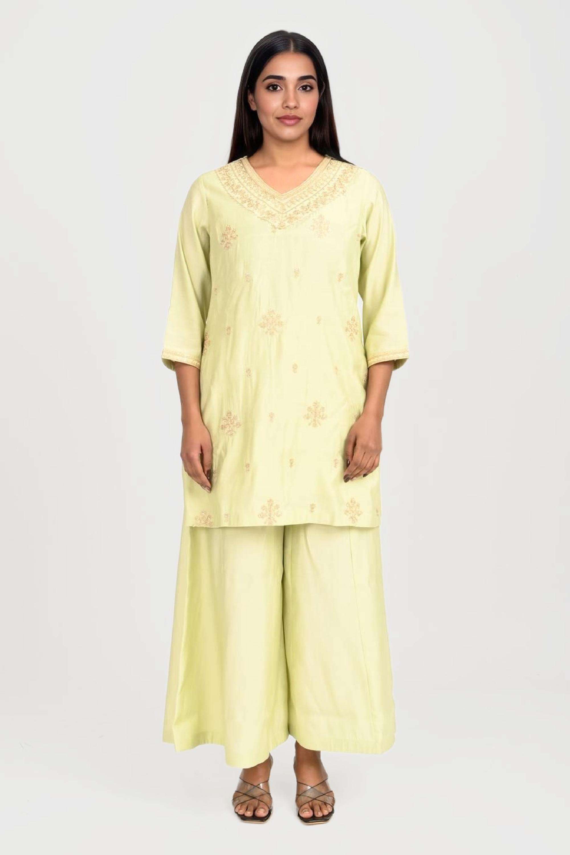 Textured-Chanderi-V-Neck-Women-s-Casual-Wear-Kurta-Set