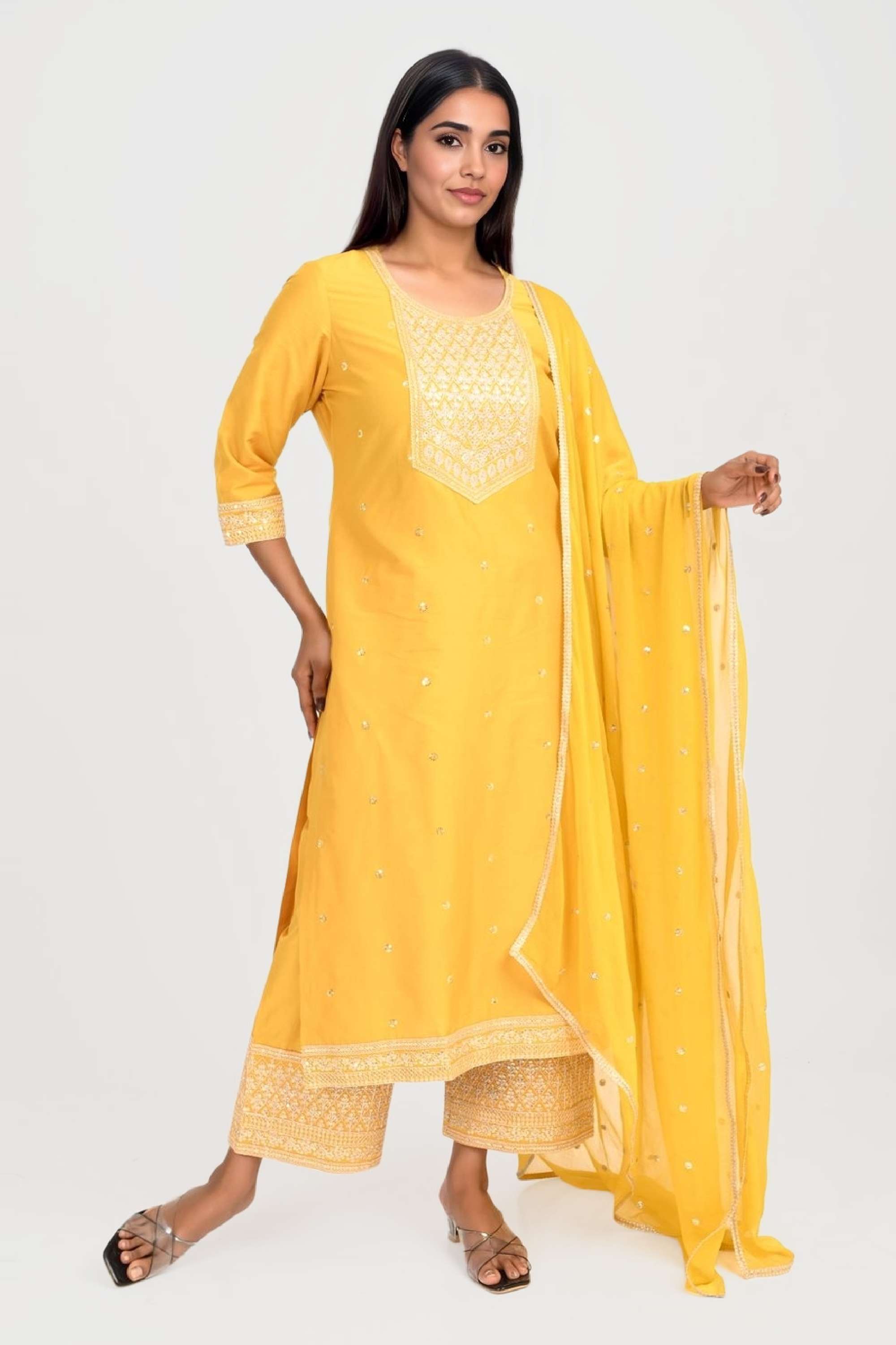 Embroidered-Blended-Fabric-Straight-Fit-Women-s-Kurta-Set