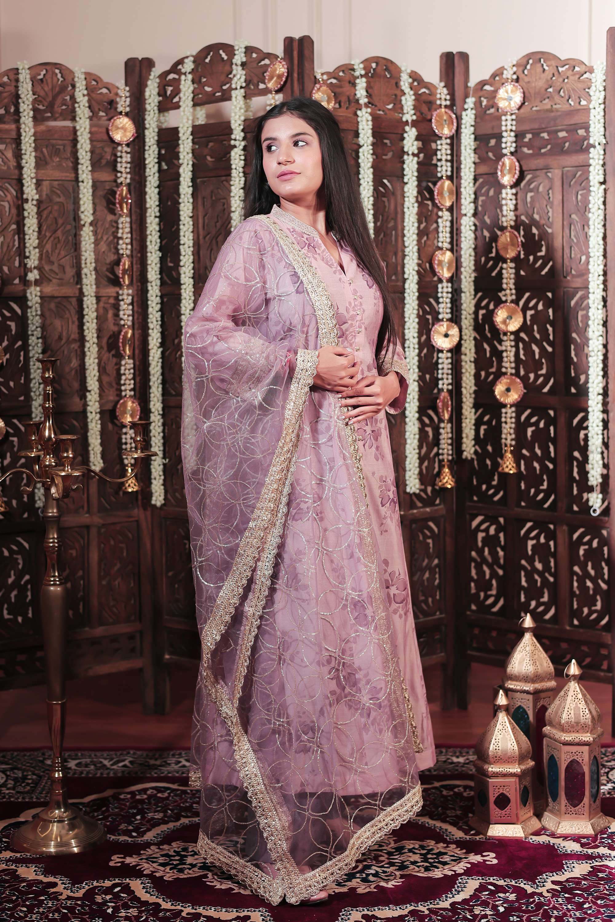 Floral-Viscose-V-Neck-Women-s-Festive-Wear-Kurta-Set