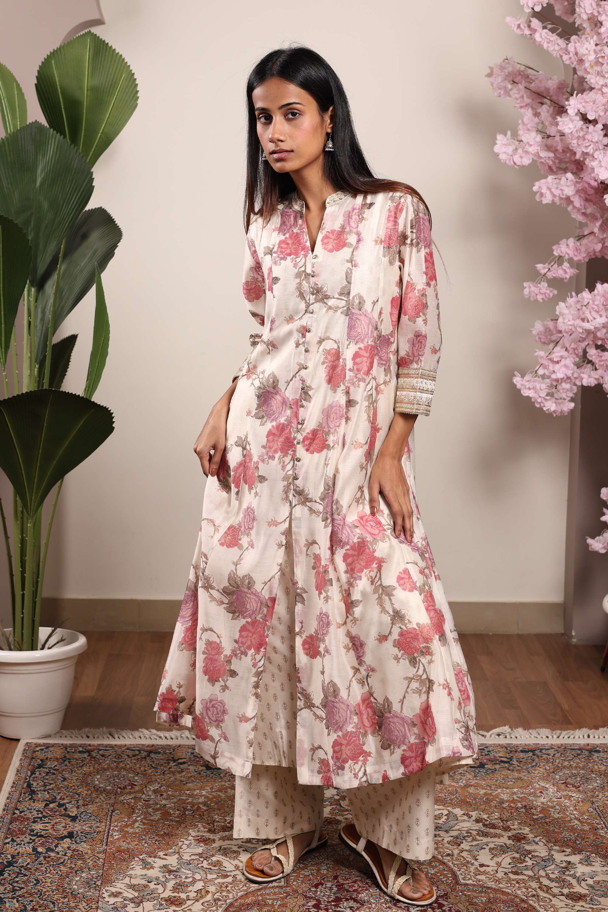 Embroidered-Chanderi-Relaxed-Fit-Women-s-Kurta-Palazzo-Dupatta-Set