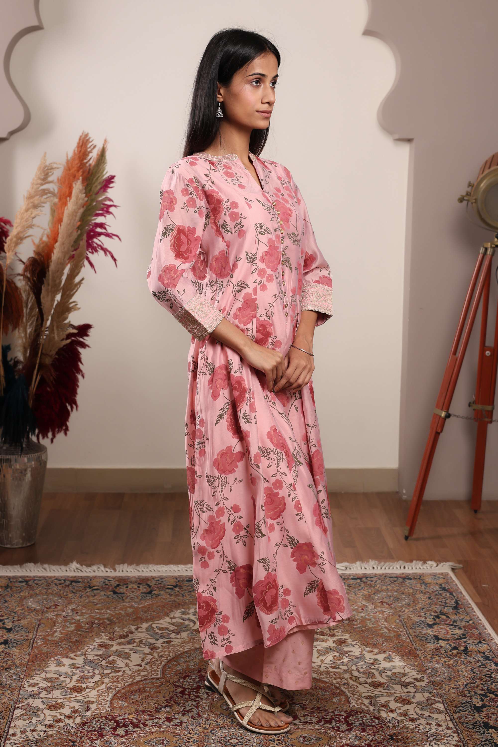 Embroidered-Chanderi-Relaxed-Fit-Women-s-Kurta-Palazzo-Dupatta-Set