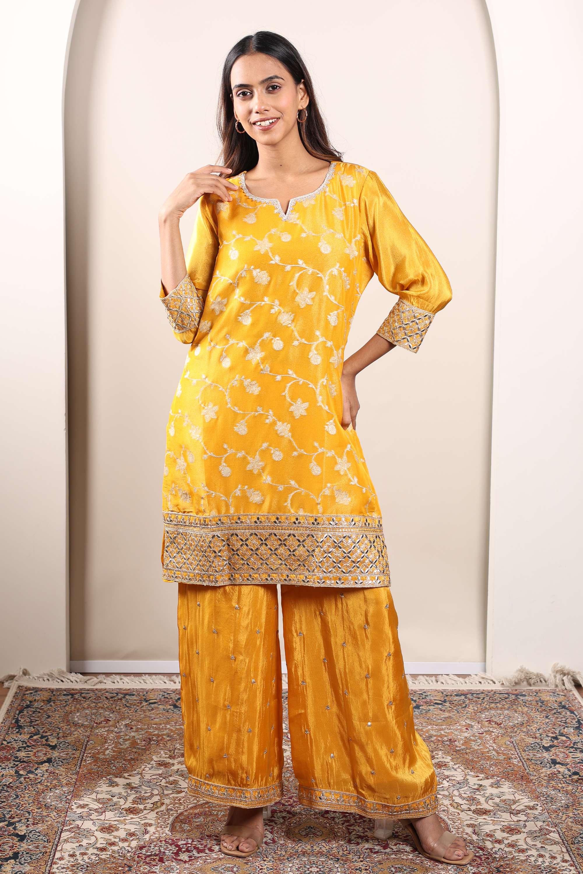 Textured-Knee-Length-Viscose-Woven-Women-s-Kurta-Set