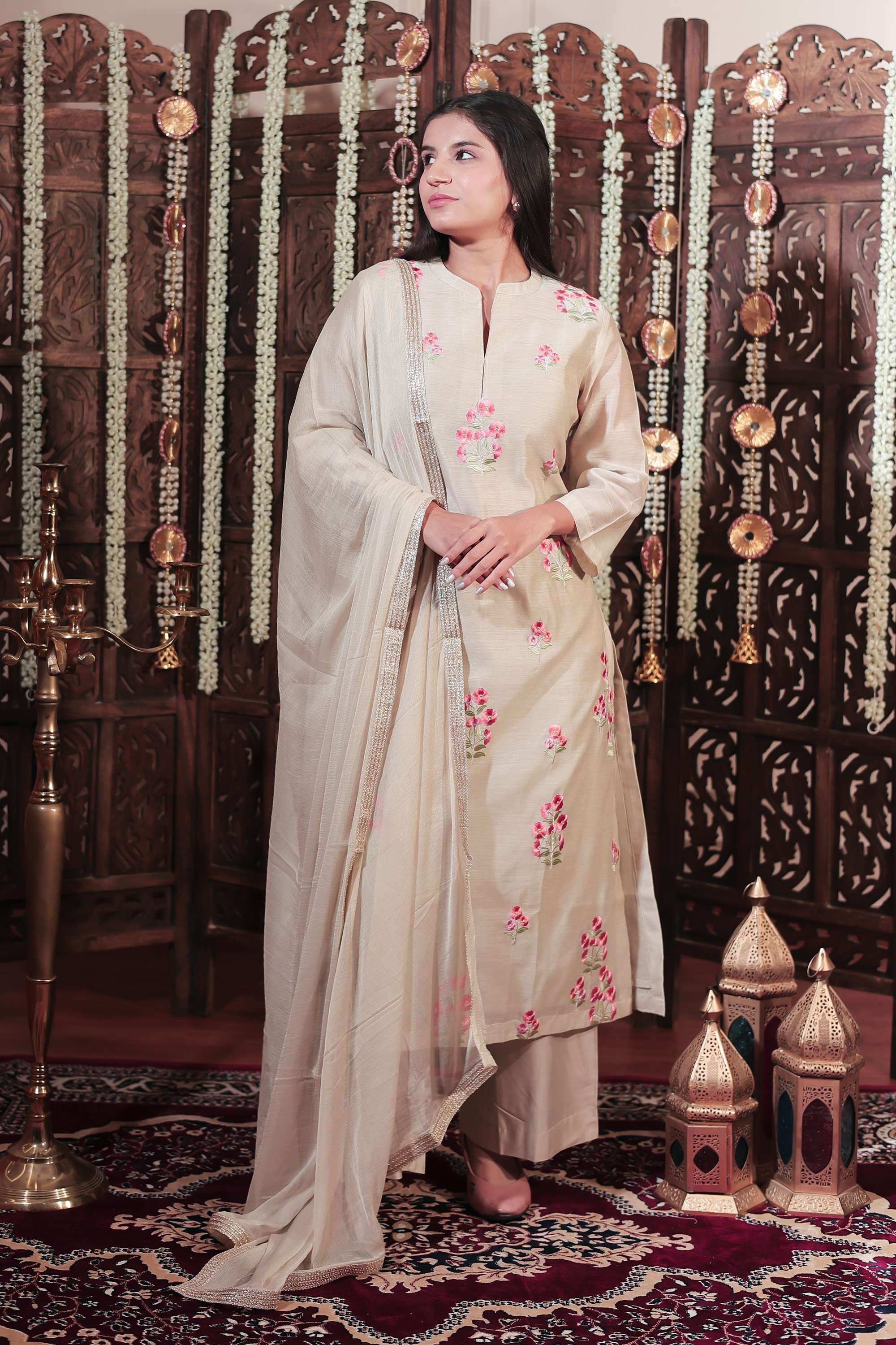 Embroidered-Polyester-Collared-Women-s-Festive-Wear-Kurta-Set