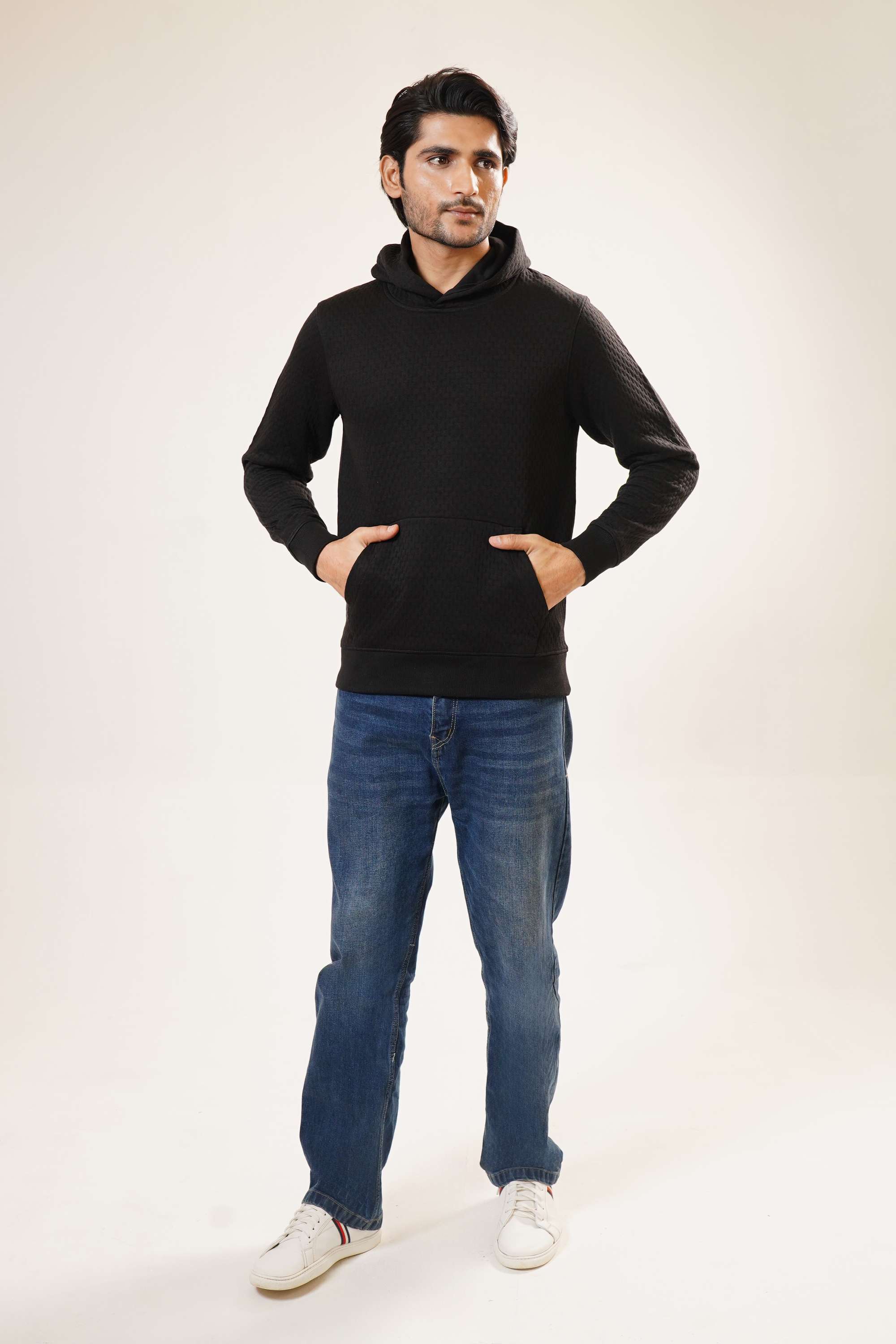Solid-Blended-Fabric-Men-Winter-Wear-Sweatshirt