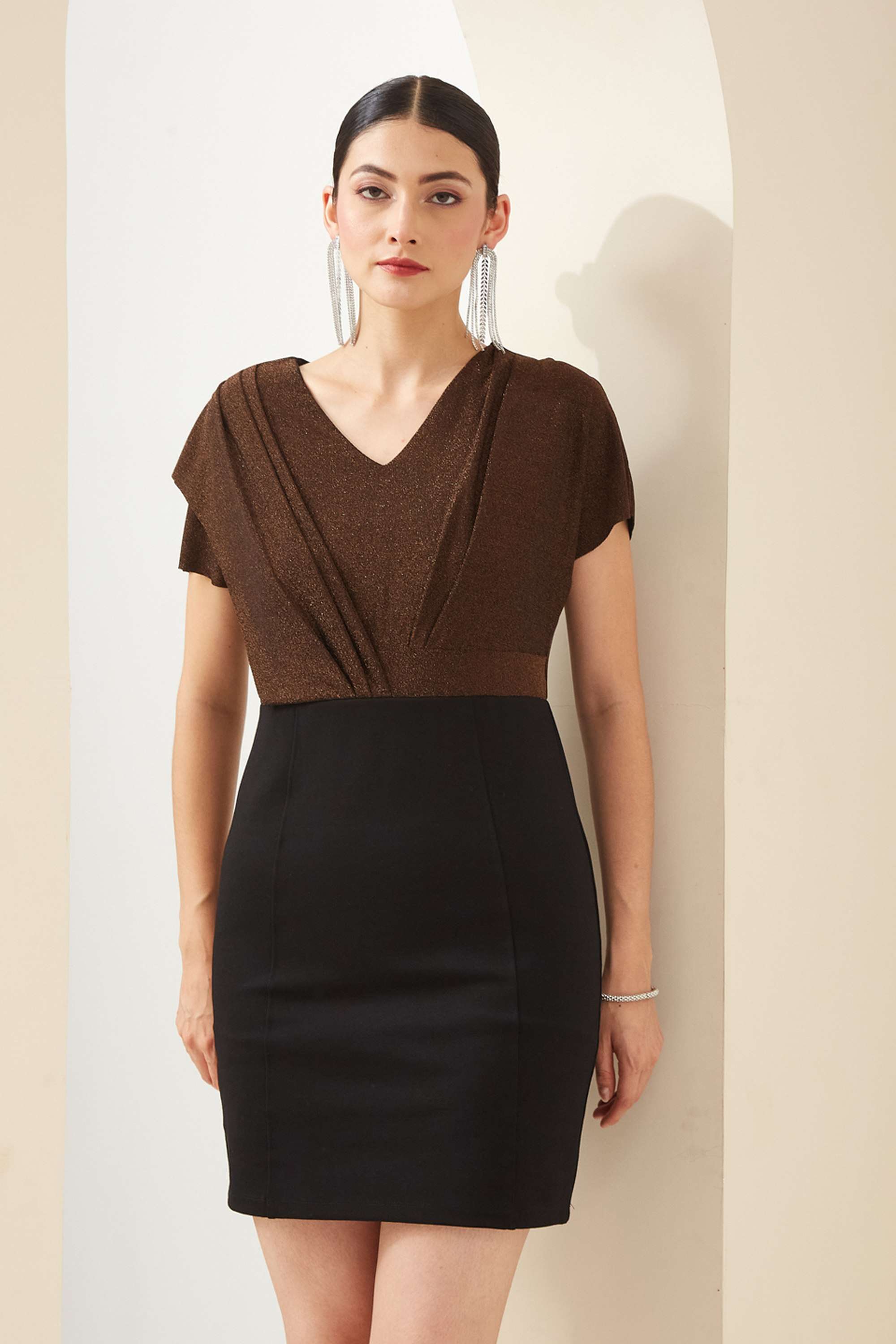Solid-Nylon-V-Neck-Short-Sleeves-Party-Wear-Women-Dress