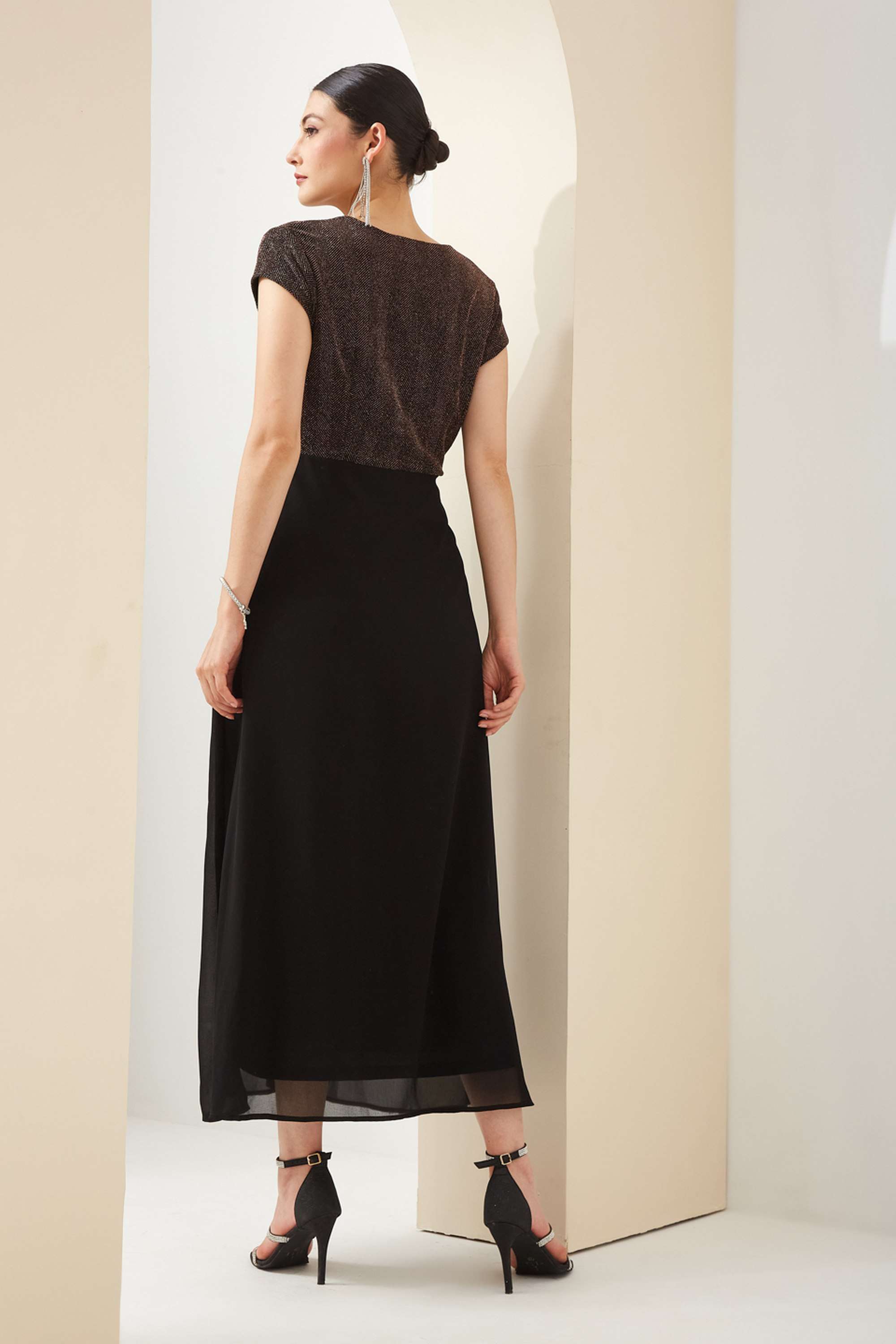Solid-Nylon-V-Neck-Short-Sleeves-Party-Wear-Women-Dress