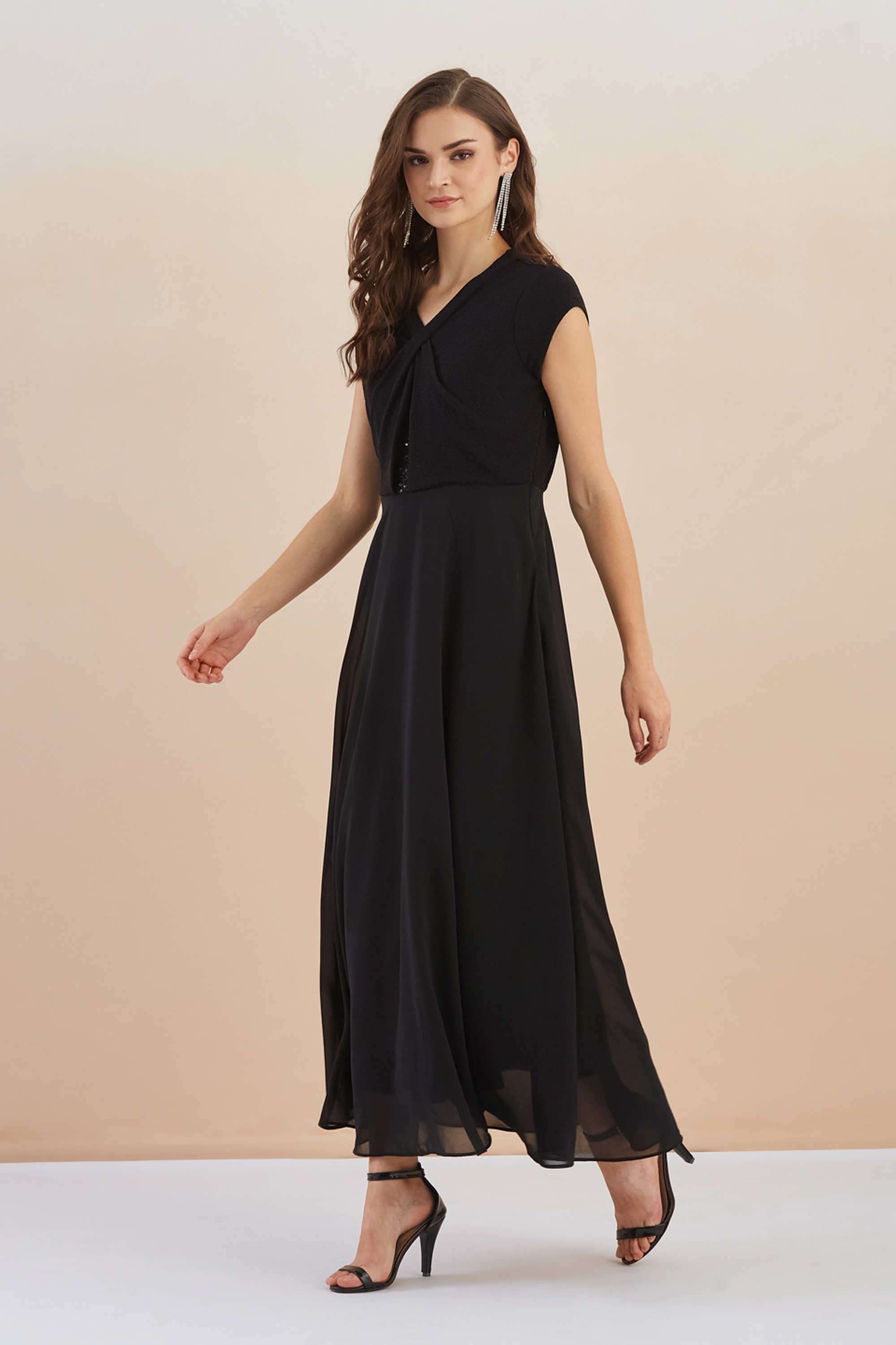 PIECES PCJULIANA Abito Lungo A Maglia Con Scollo A V E Maniche Lunghe - Vestito Donna Nero, Morbido E Confortevole