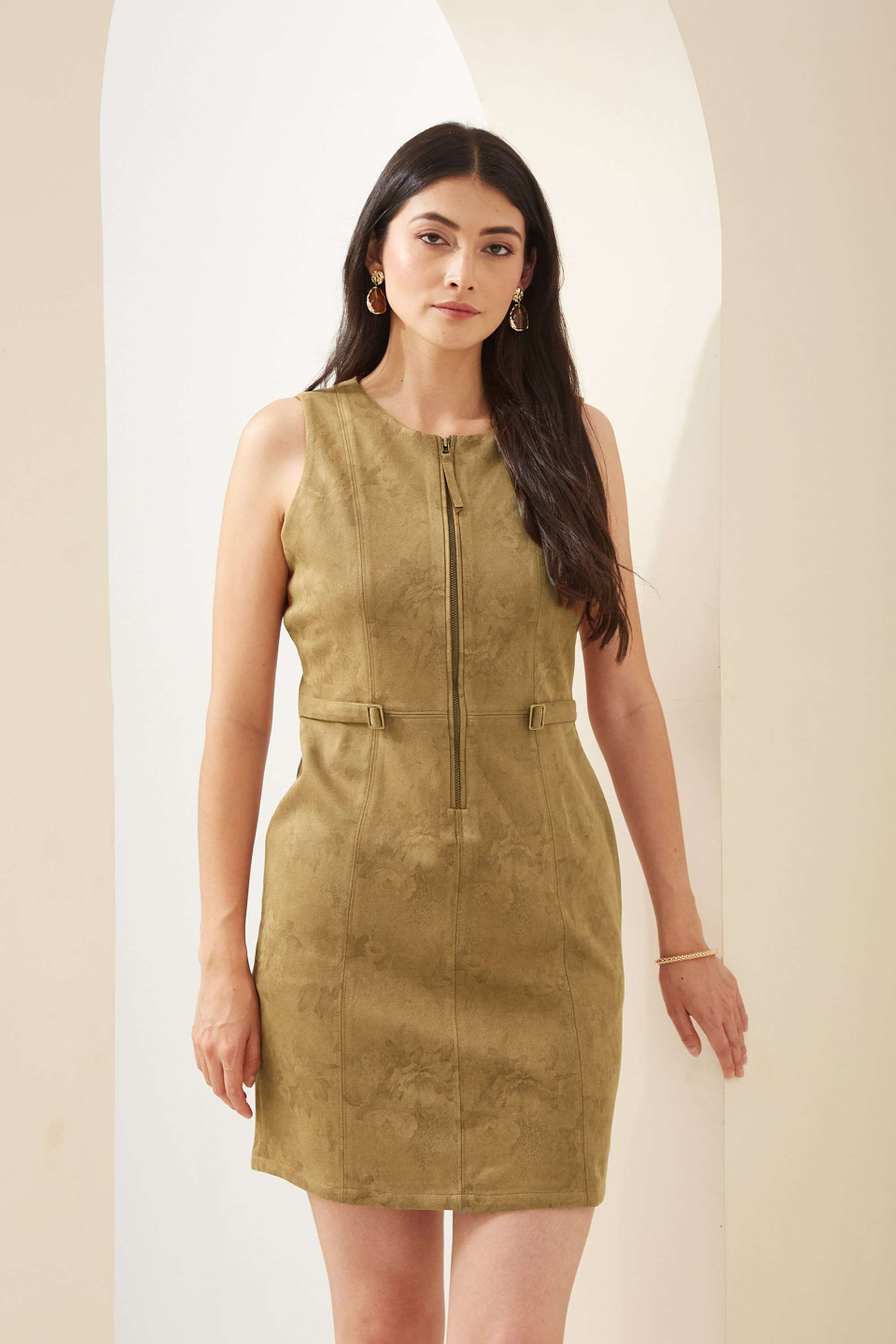 solid-Polyester-Round-Neck-Sleeveless-Casual-Wear-Women-Dress