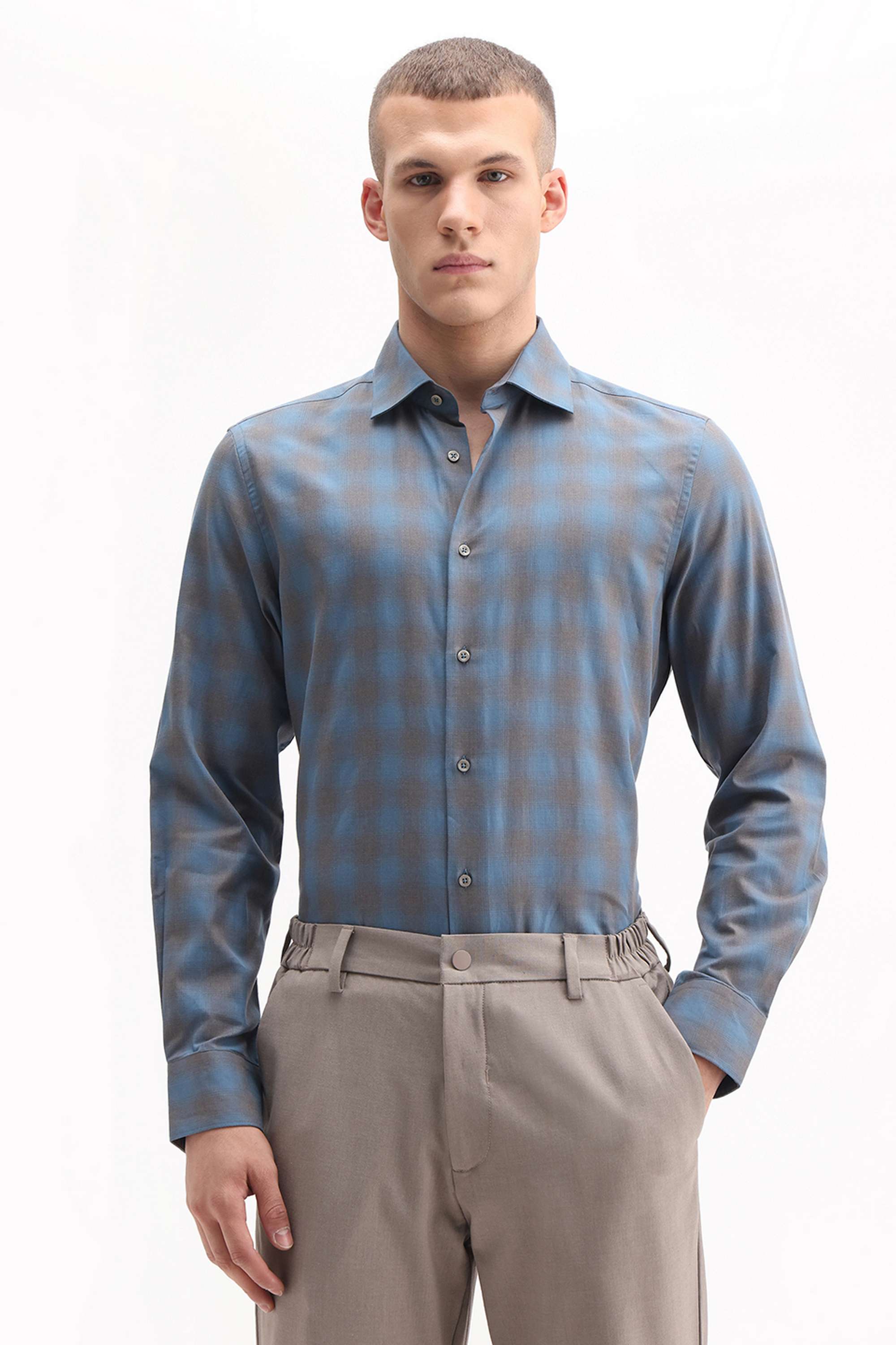 Solid-Cotton-Regular-Fit-Men-s-Casual-Shirt