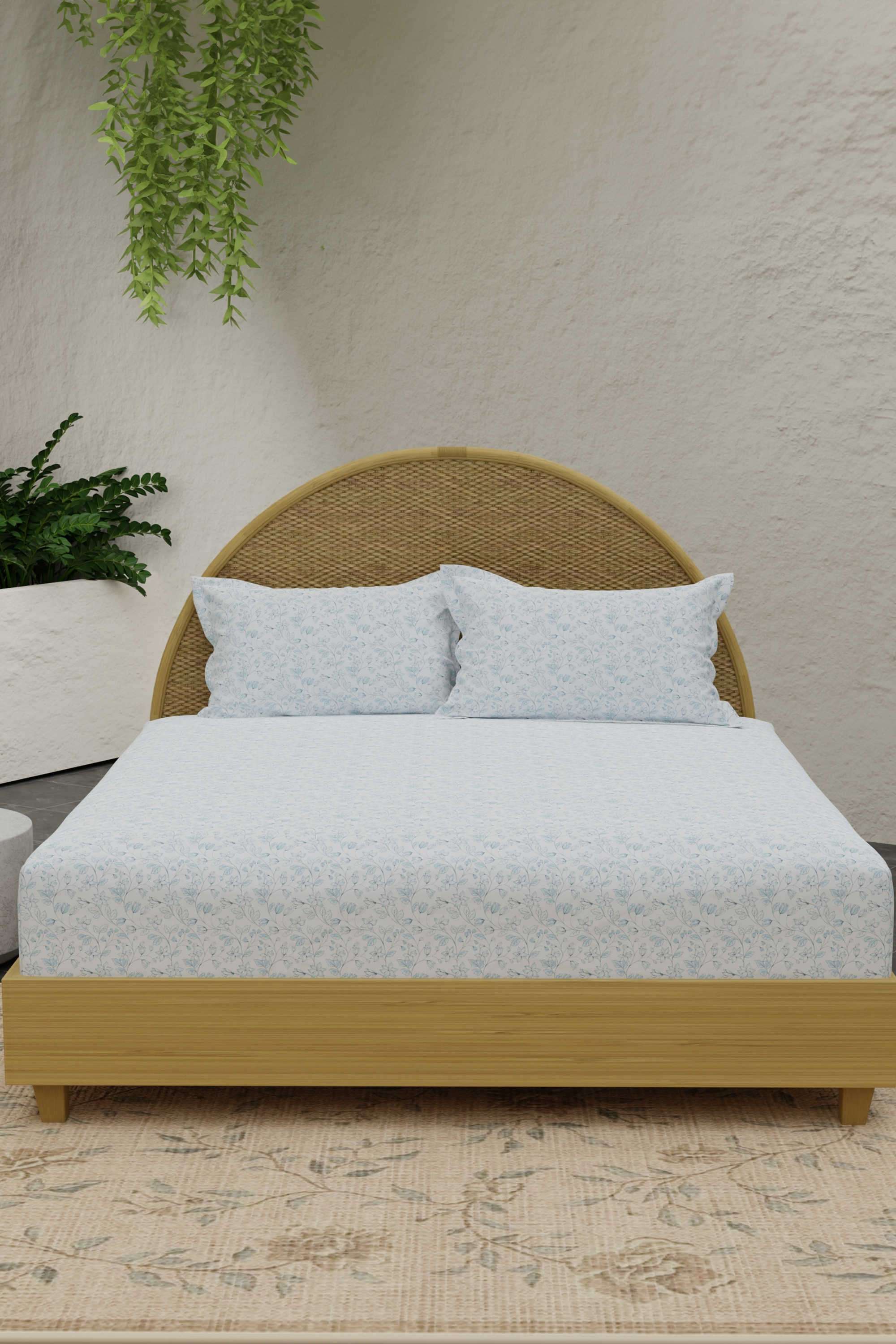 Nature-Bouquet-300-TC-Blue-&-White-Floral-King-Bedsheet-with-2-Pillow-Covers-(Jasmine-Aroma)
