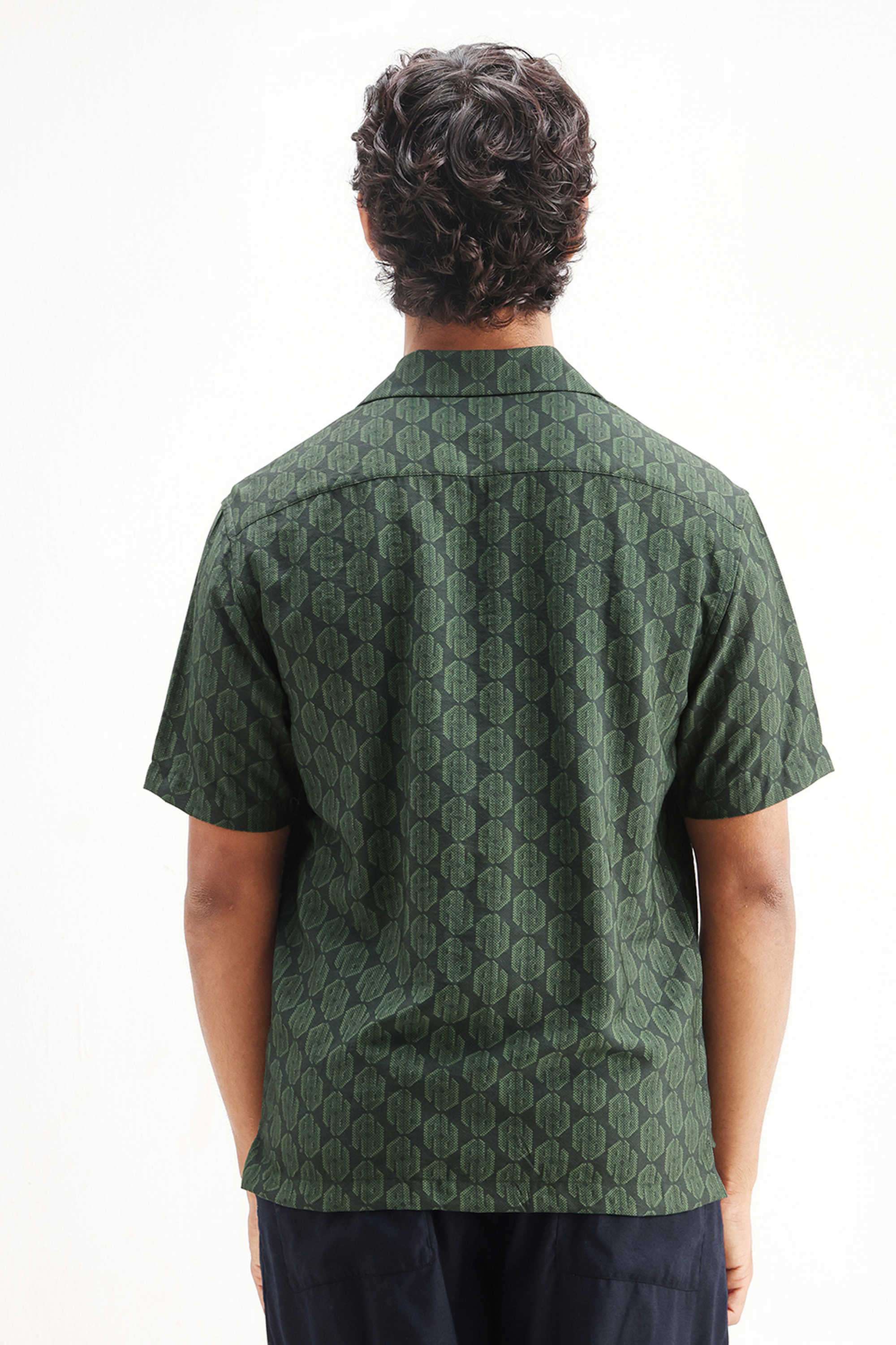 Solid-Cotton-Regular-Fit-Men-s-Casual-Shirt