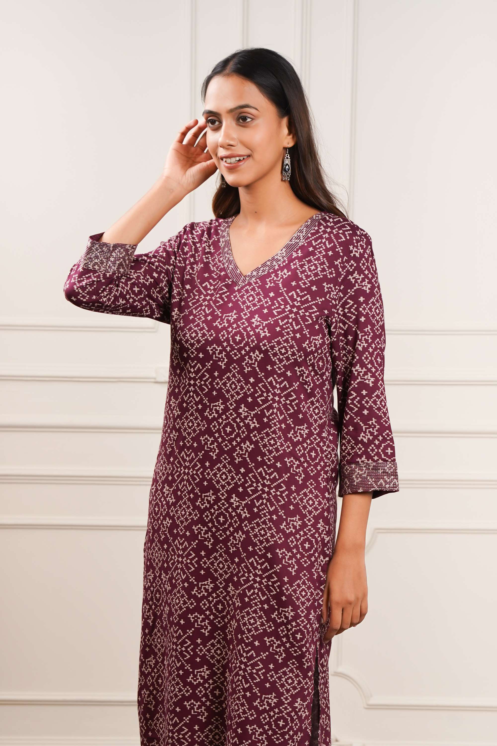 Block-Print-Rayon-V-Neck-Women-Casual-Wear-Kurta