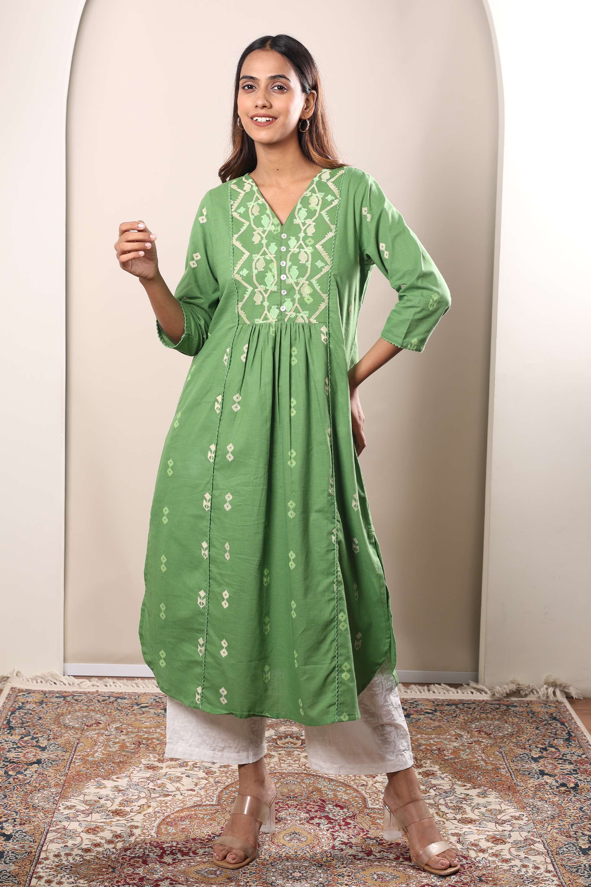 Printed-Cotton-V-Neck-Women-Everyday-Kurta