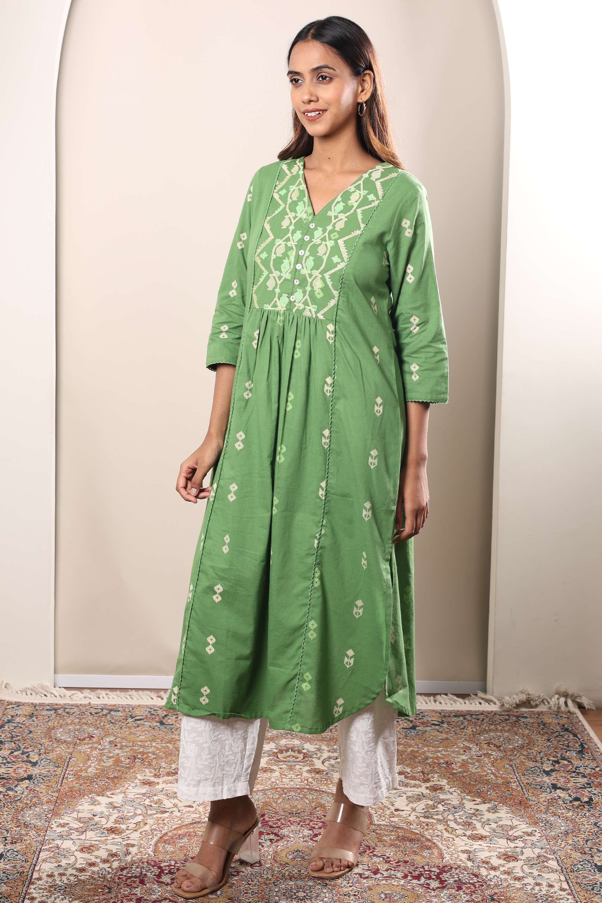 Printed-Cotton-V-Neck-Women-Everyday-Kurta