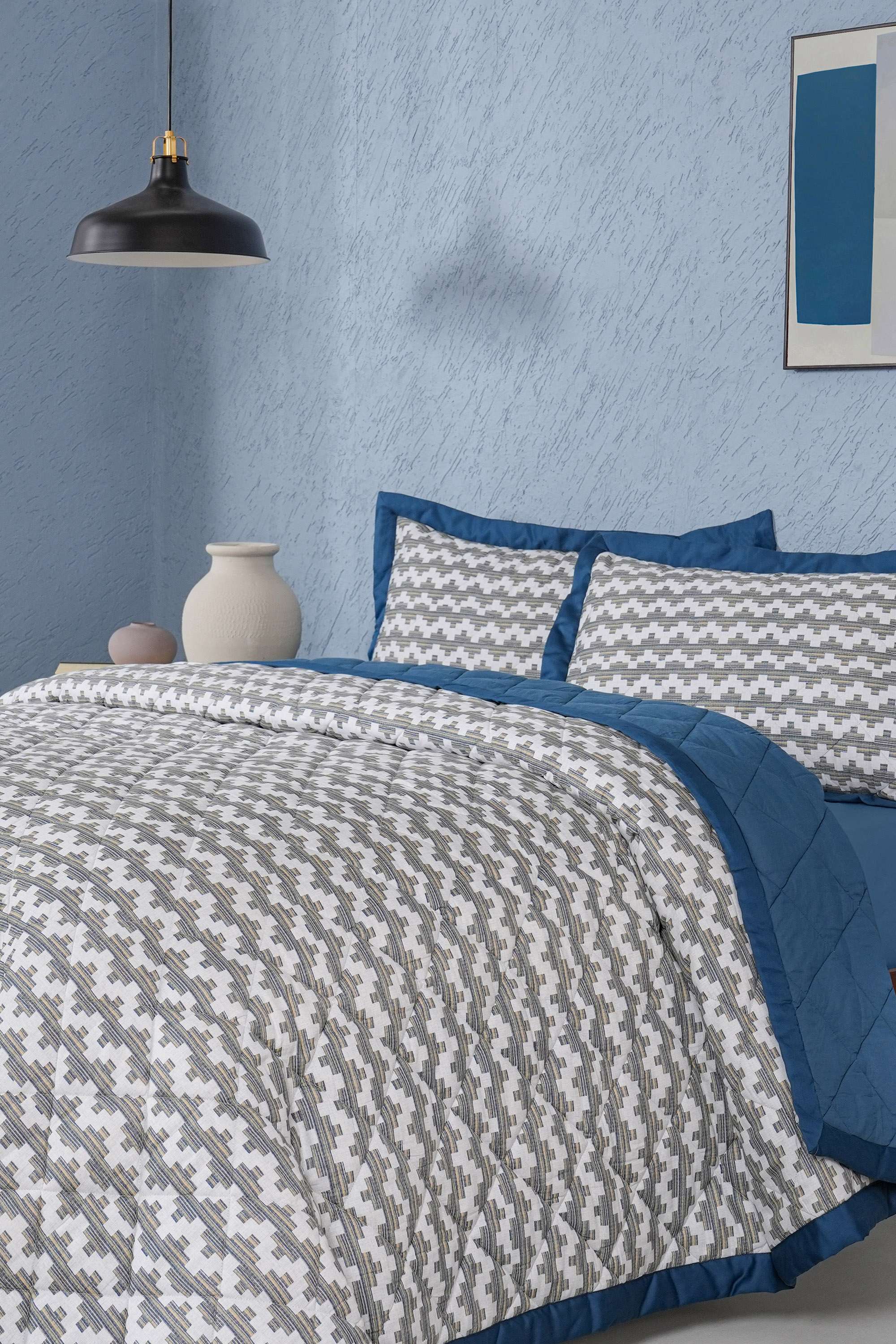 Summer-AC-Room-100-GSM-&-200-TC-Cotton-Double-Bed-Quilt--Quilted-Bed-Cover-(265X228-CM)