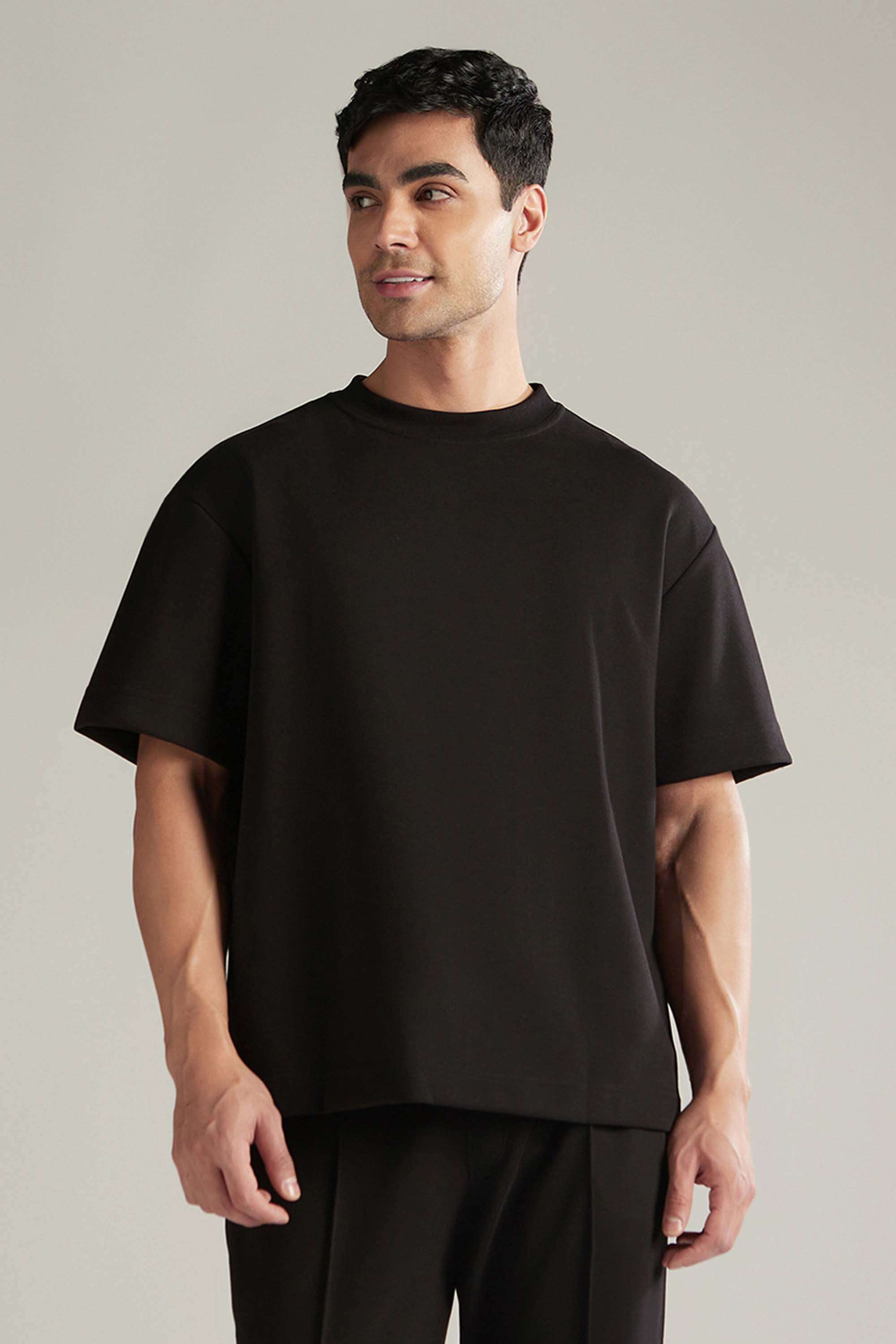Solid-Poly-Spandex-Round-Neck-Men-s-T-Shirt