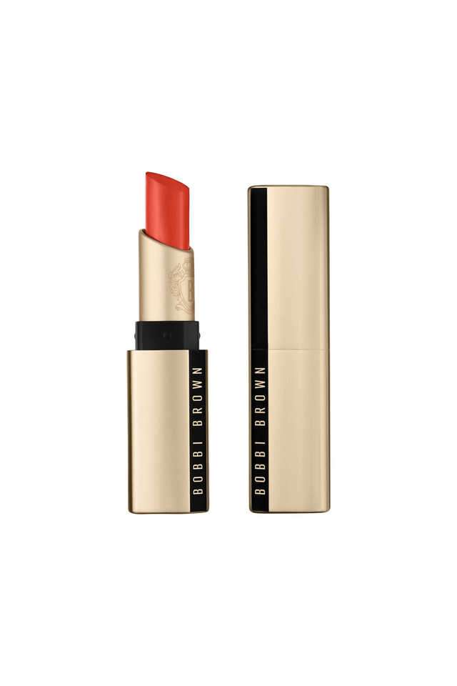 Luxe-Matte-Lipstick---Power-Play -3.5-gm