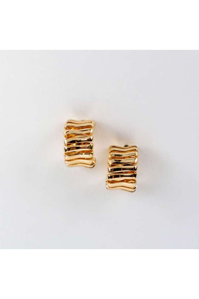 Stylish-Hoop-Earrings