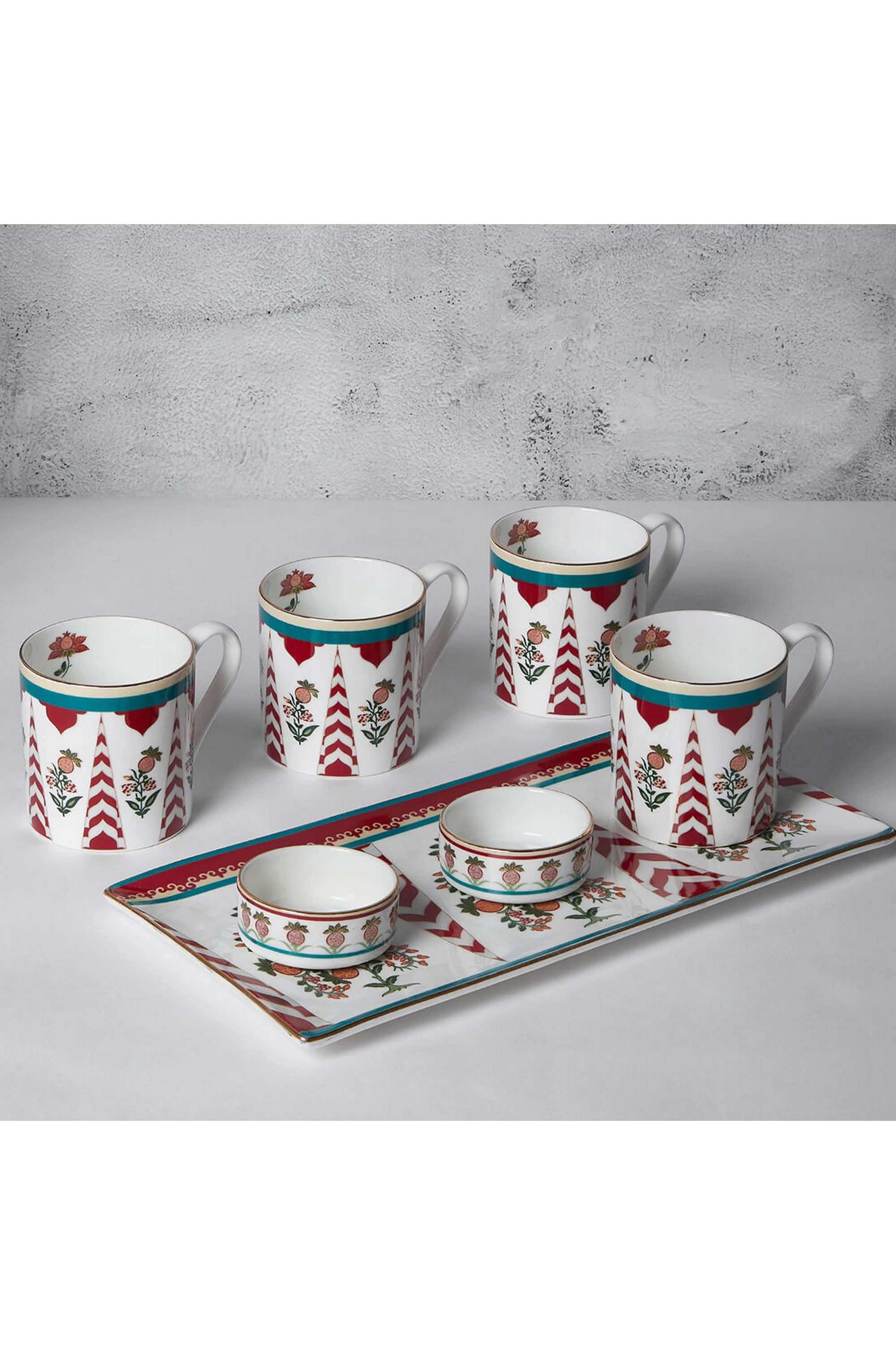 Blushed-Orchard-Snack-Platter-&-Coffee-Mug-Set