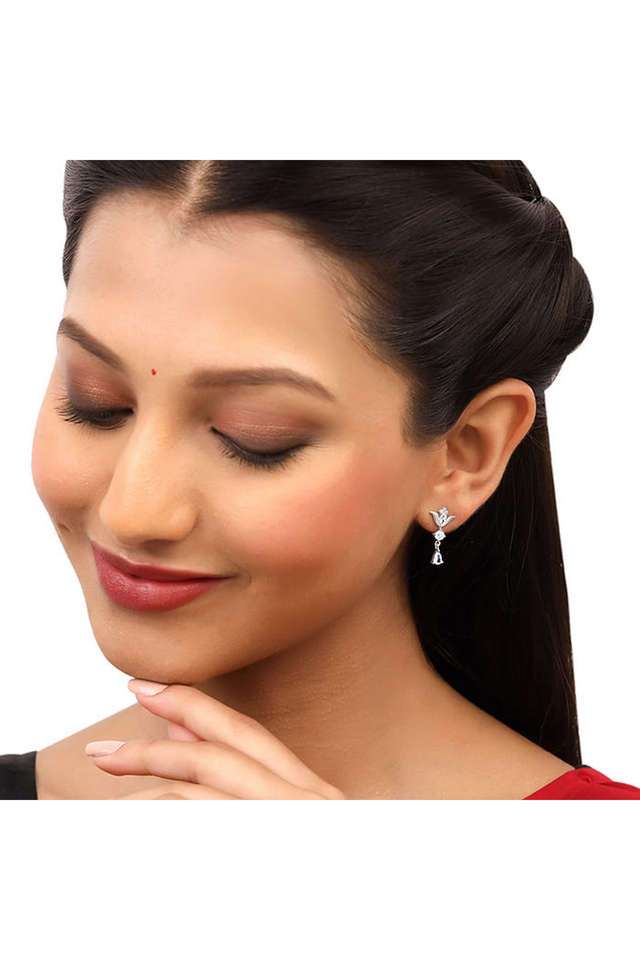 Silver-Classic-Beauty-Earrings