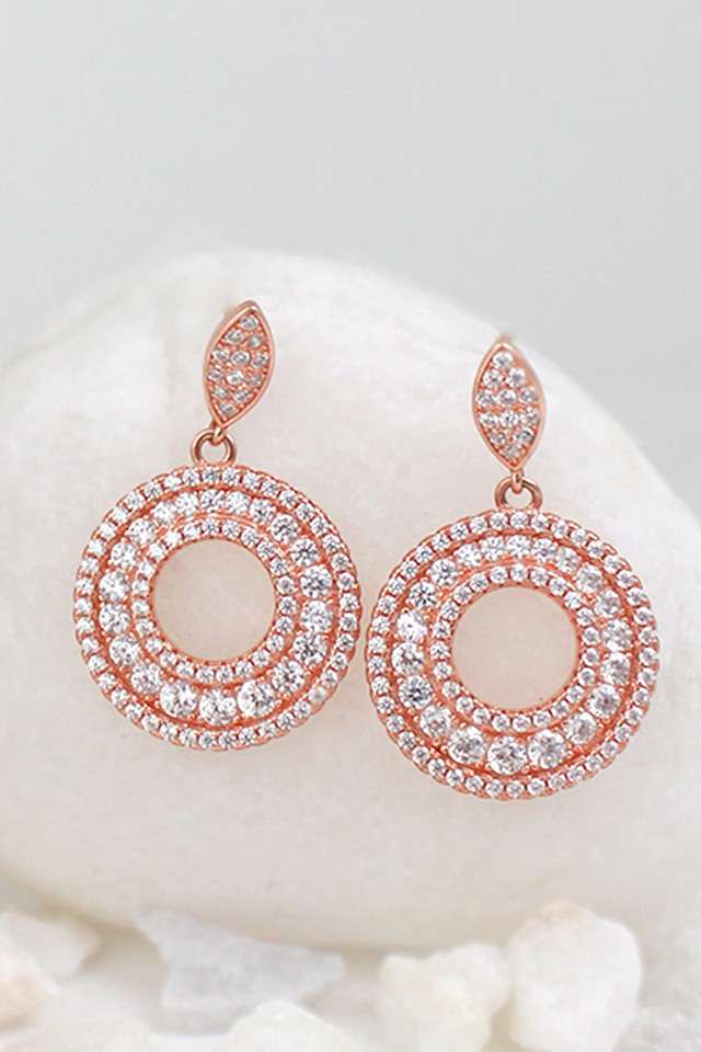 Anushka-Sharma-Rose-Gold-Classic-Earrings