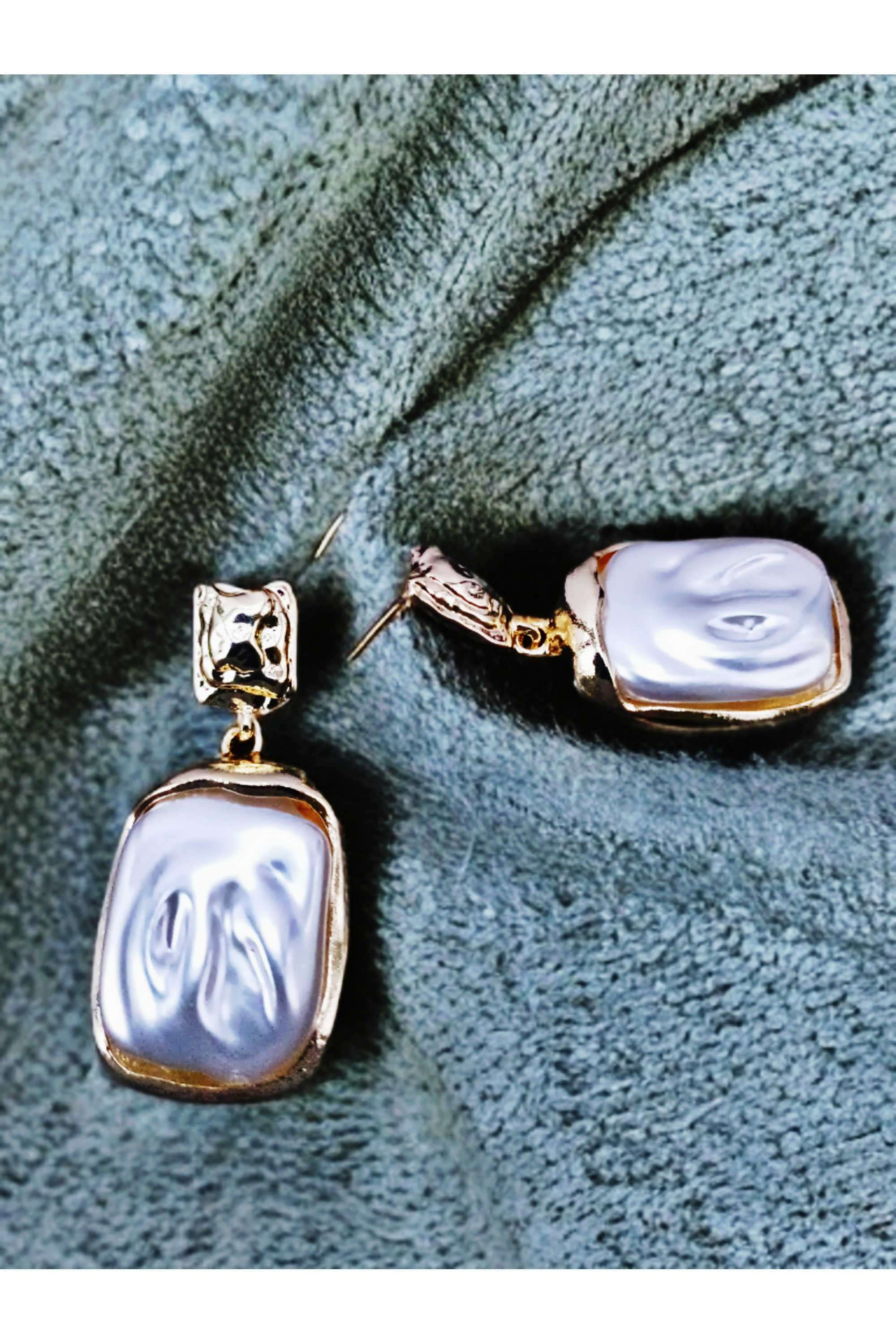 Metal-Pearl-Casual-Wear-Women-Earrings