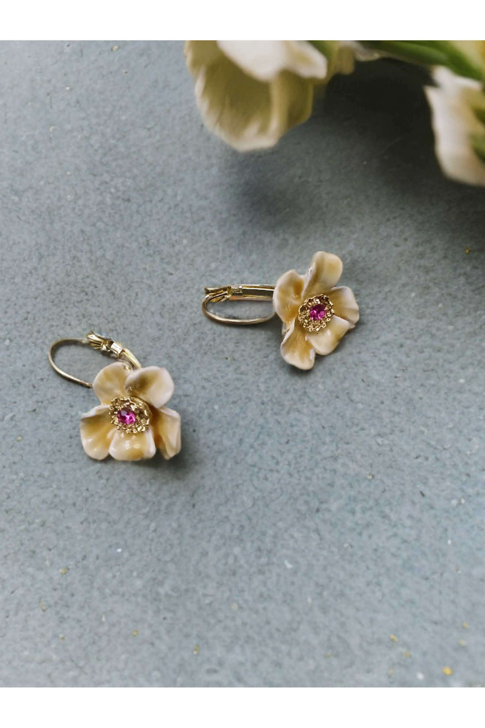 Metal-Casual-Wear-Women-Earrings