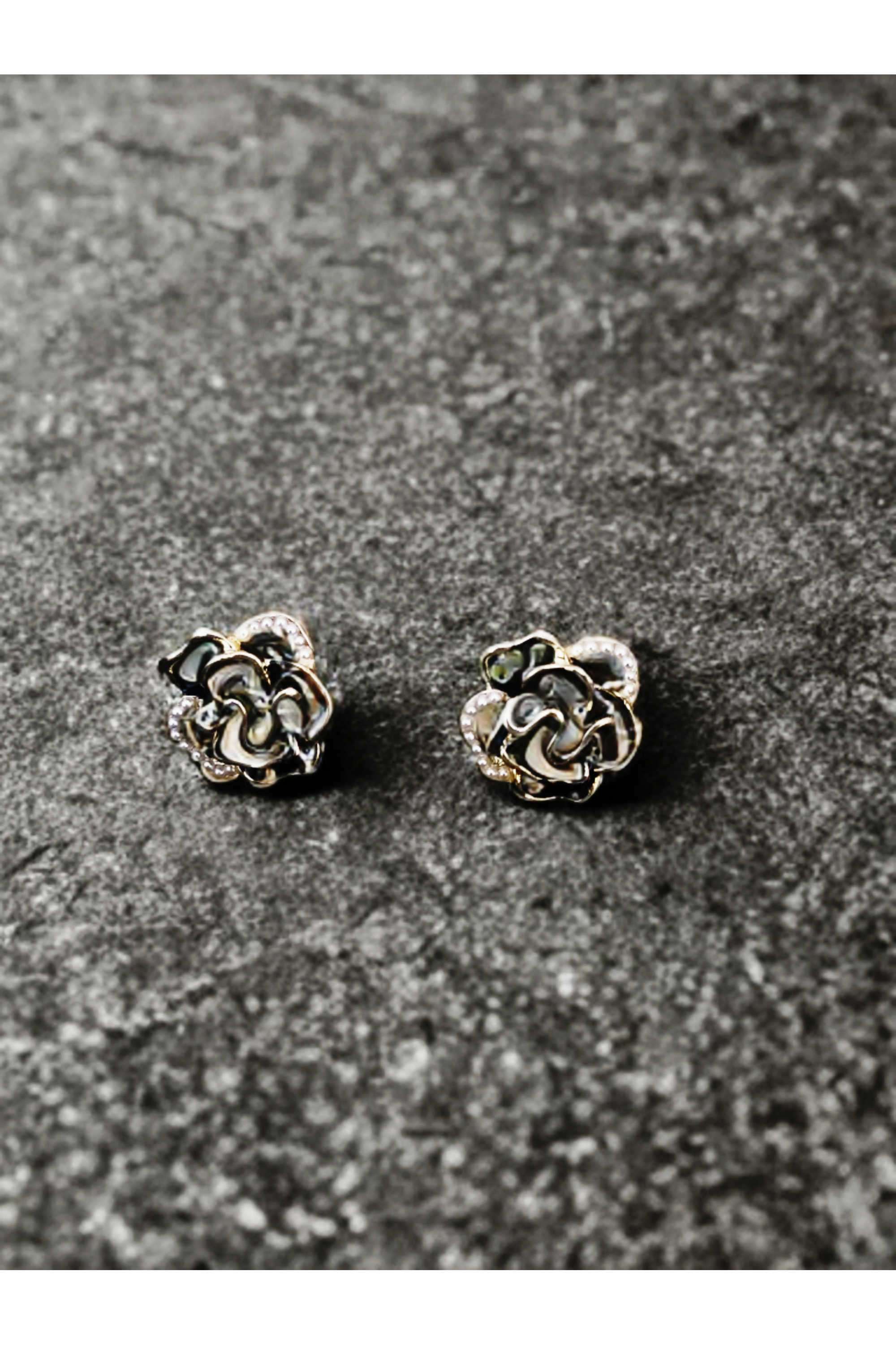 Metal-Pearl-Casual-Wear-Women-Earrings