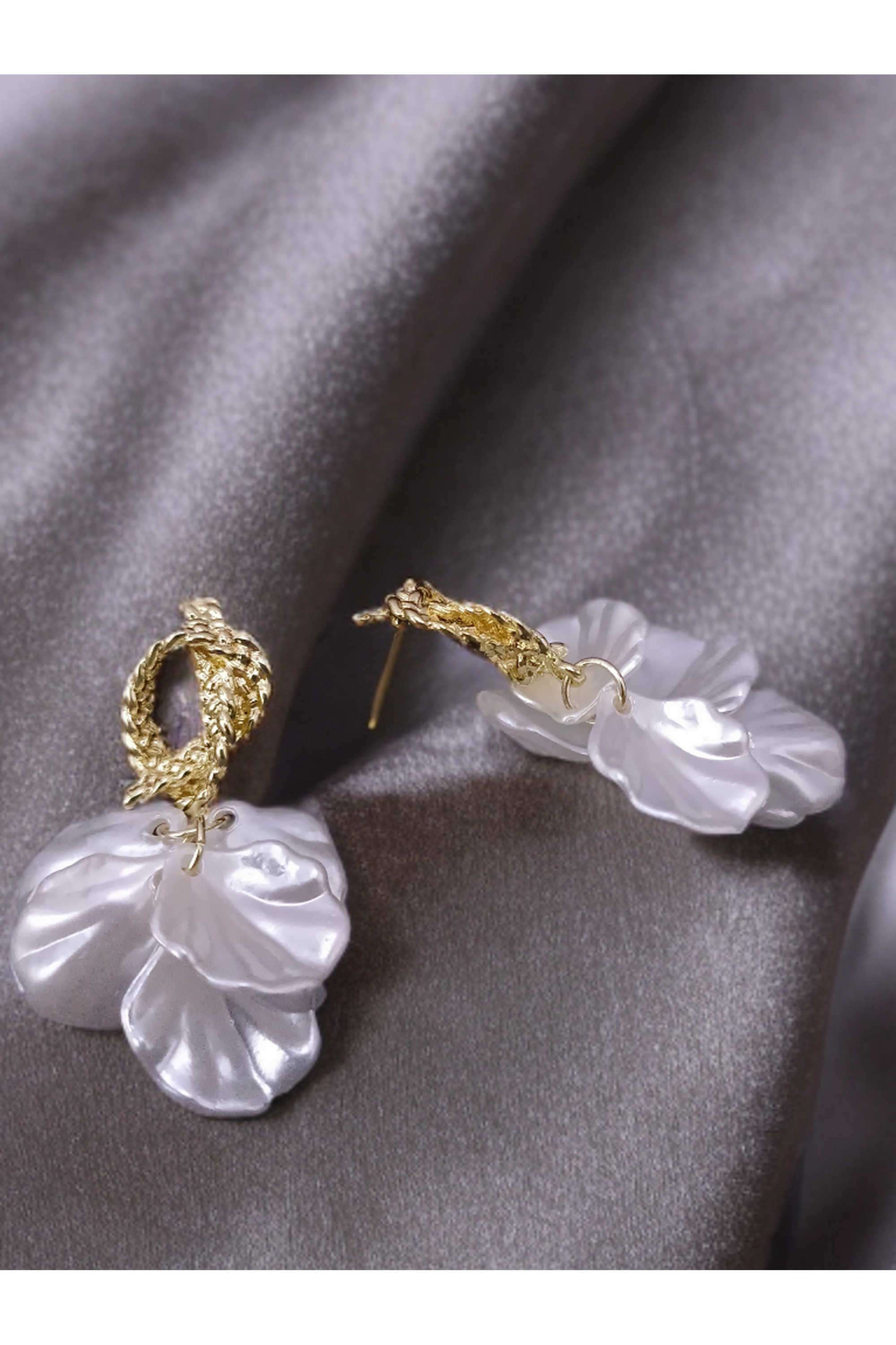 Metal-Casual-Wear-Women-Earrings