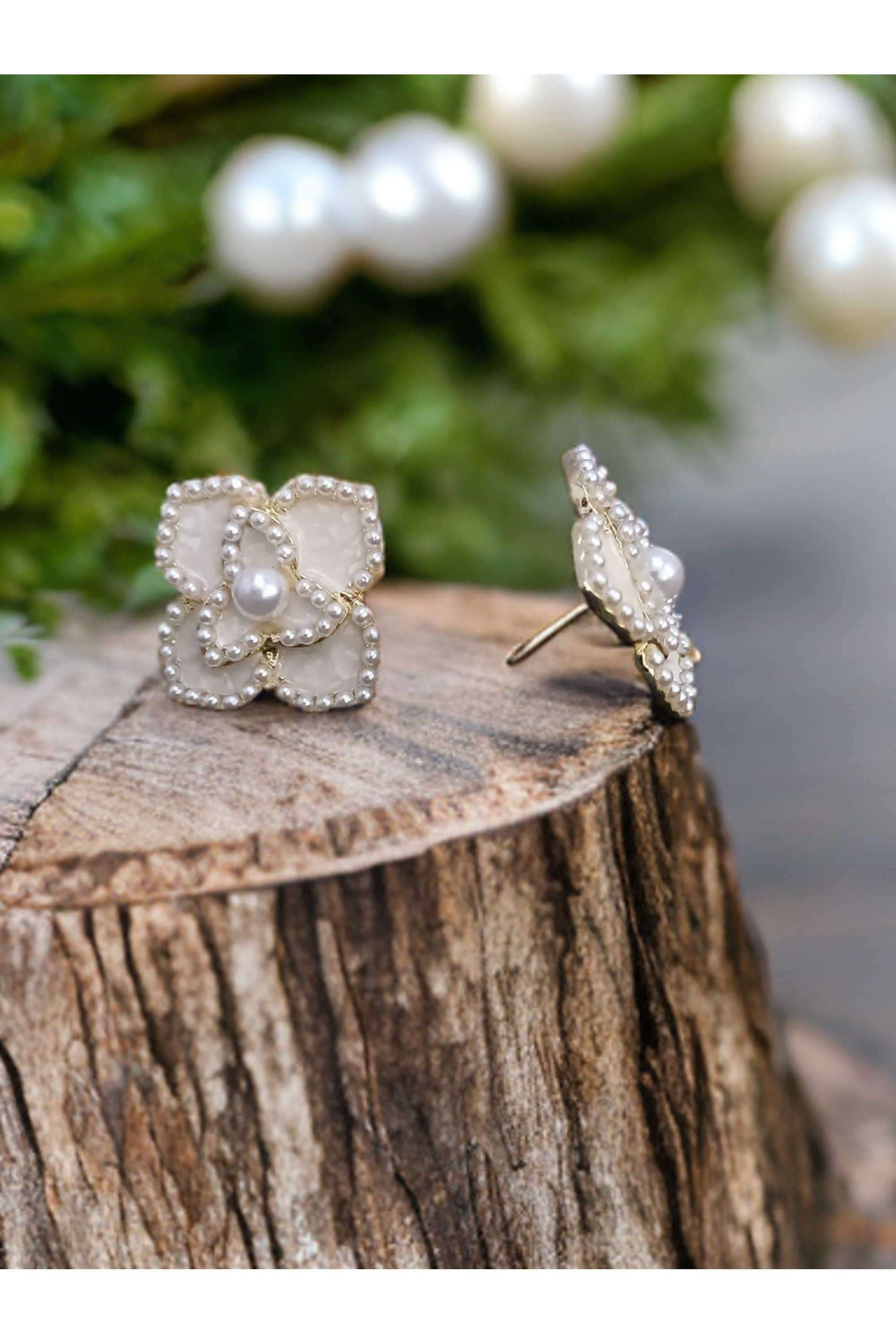 Metal-Pearl-Casual-Wear-Women-Earrings