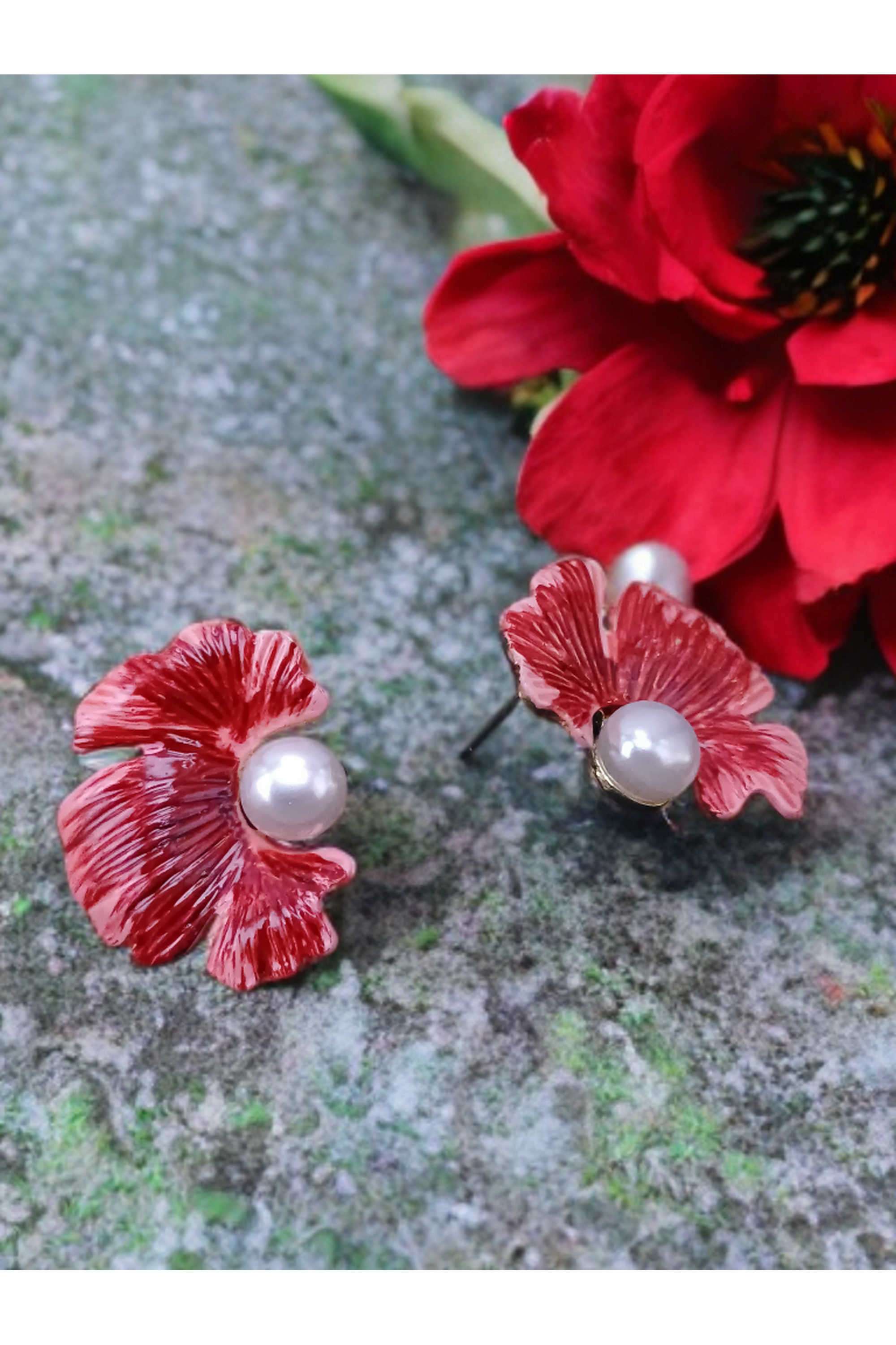 Metal-Pearl-Casual-Wear-Women-Earrings