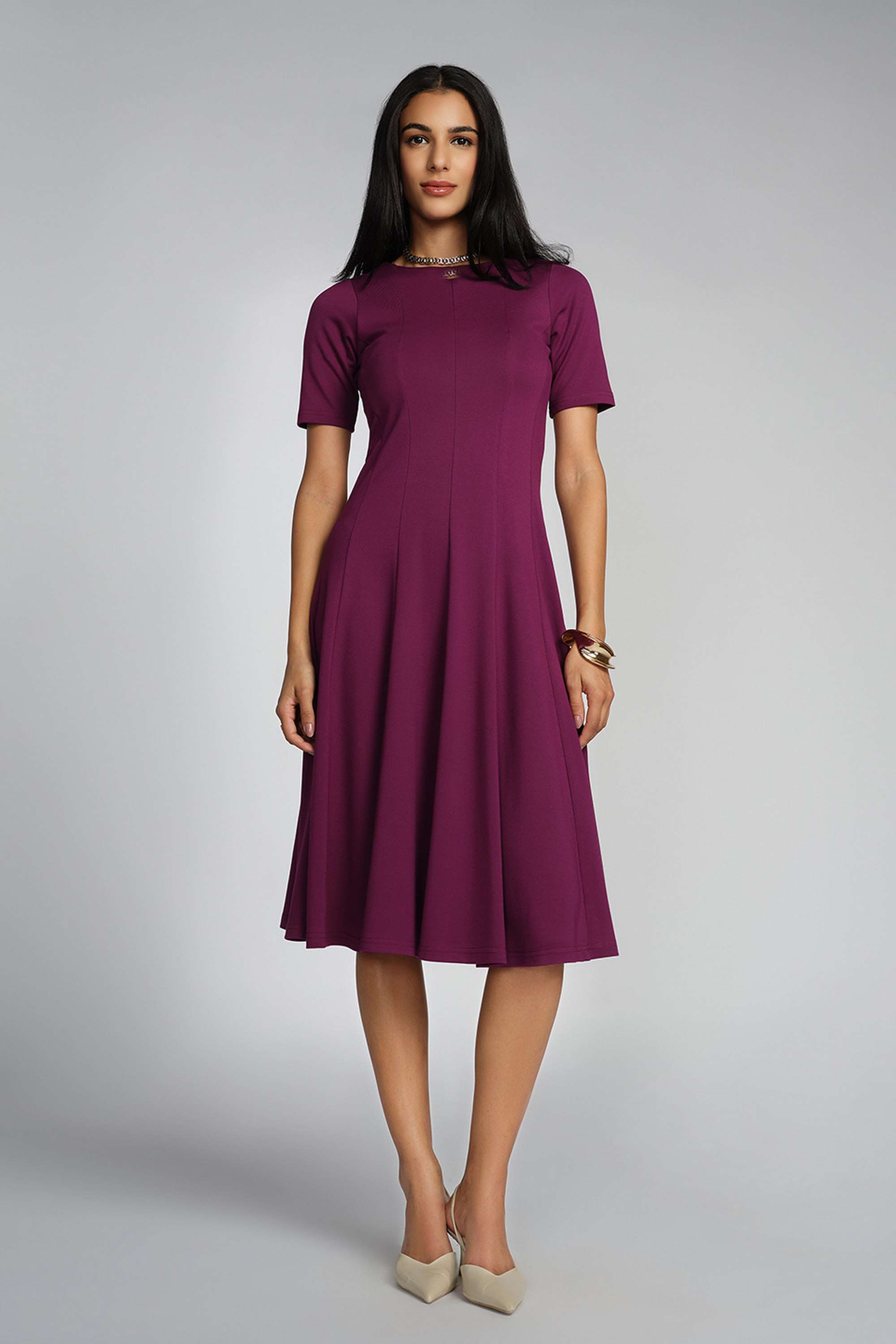 Solid-Round-Neck-Viscose-Blend-Women-s-Knee-Length-Dress