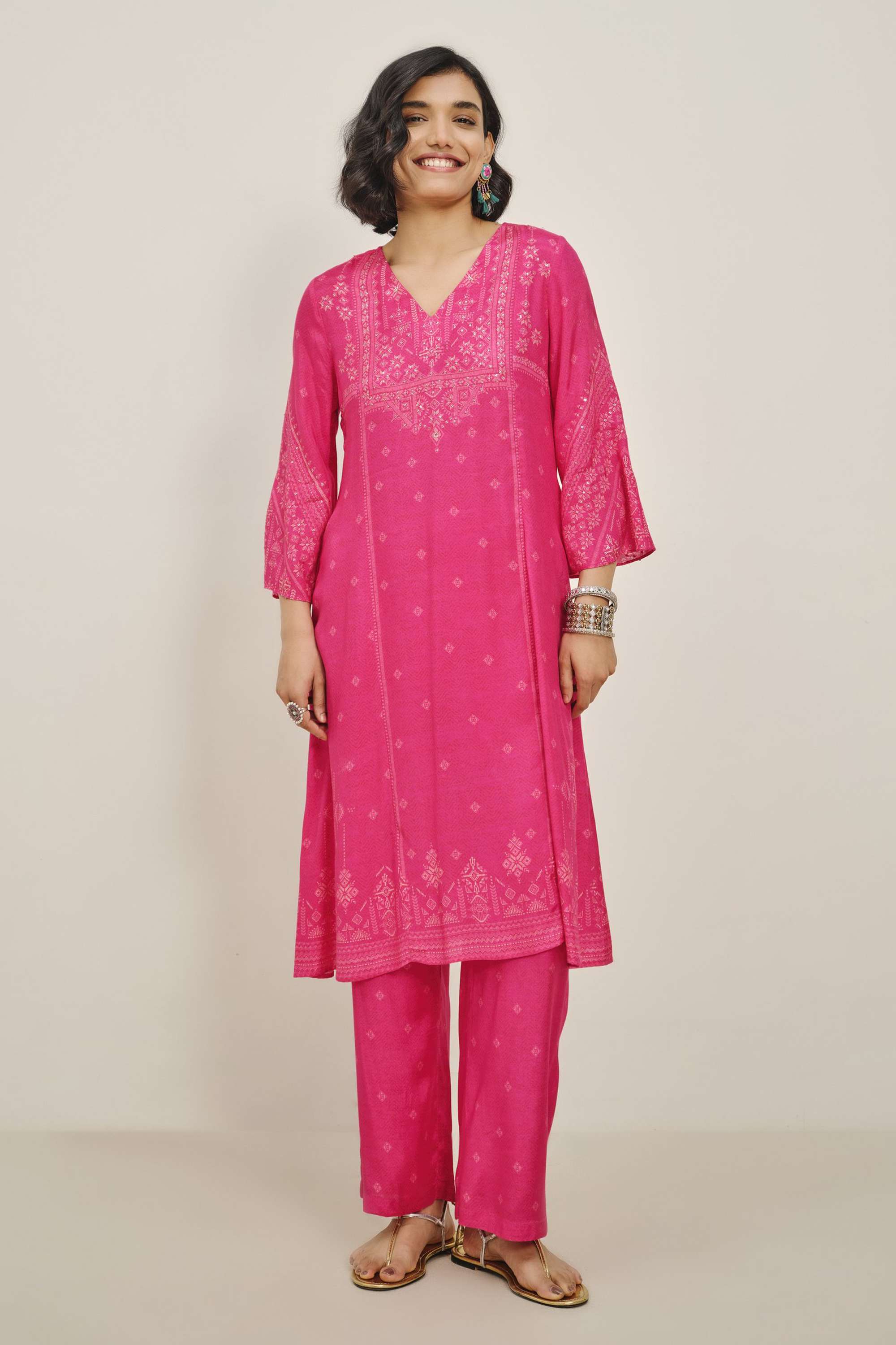 Textured-Blended-Fabric-Women-Kurta-with-Pant