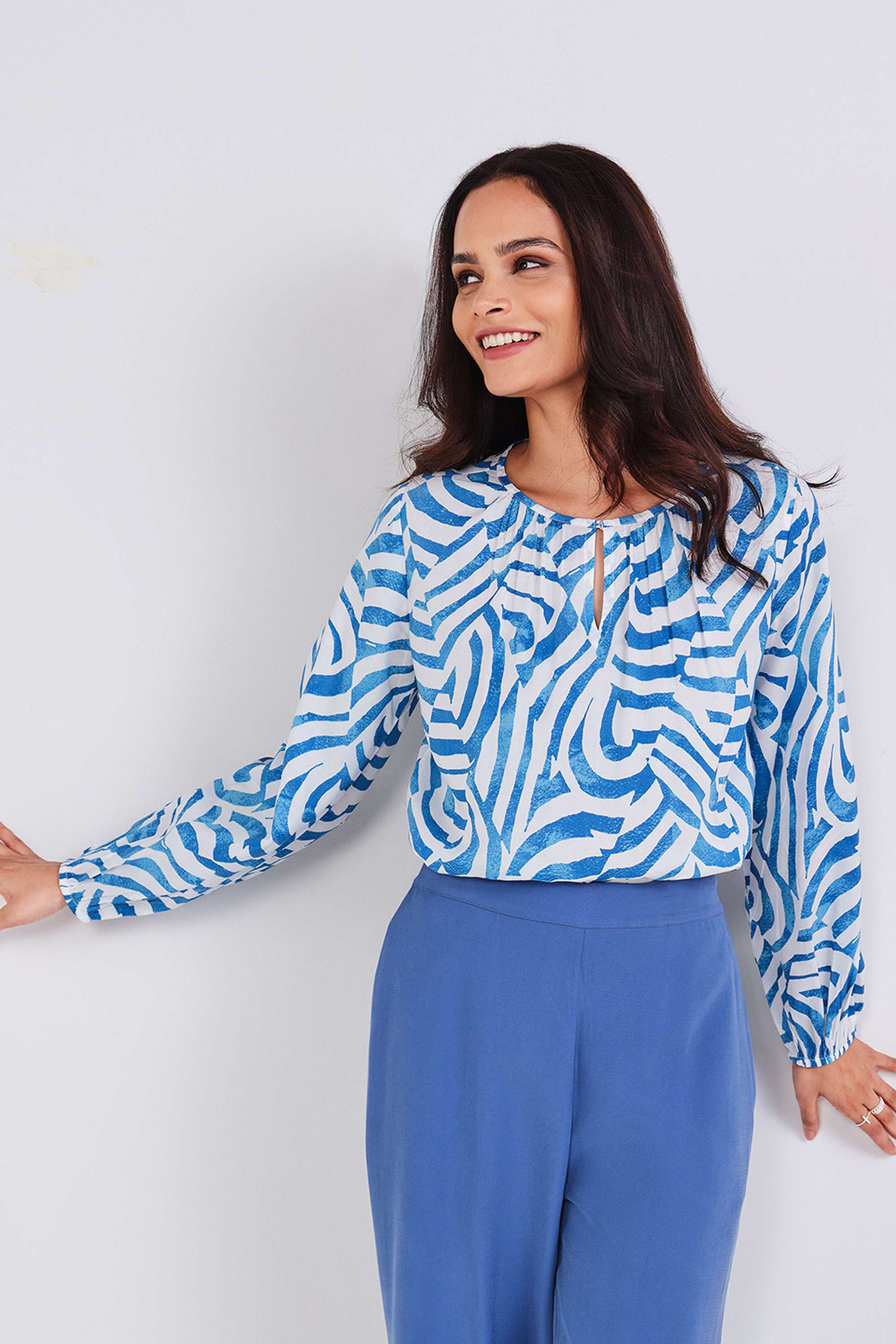 Printed-Polyester-Round-Neck-Women-s-Top